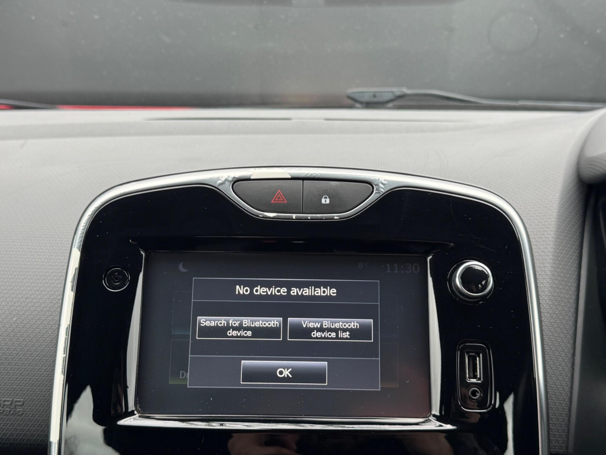 Renault Clio - Image 34