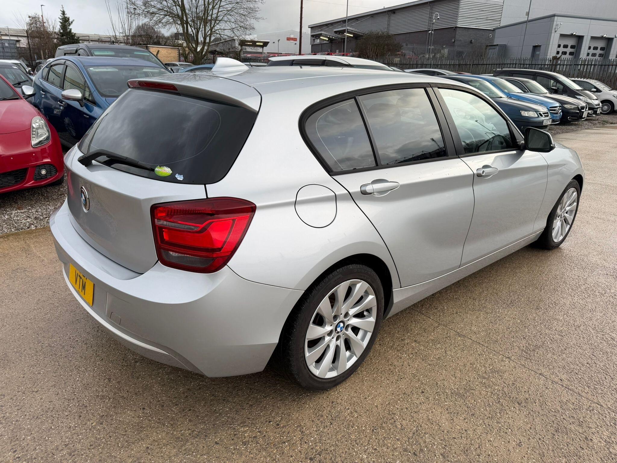 BMW 1 Series - Image 8