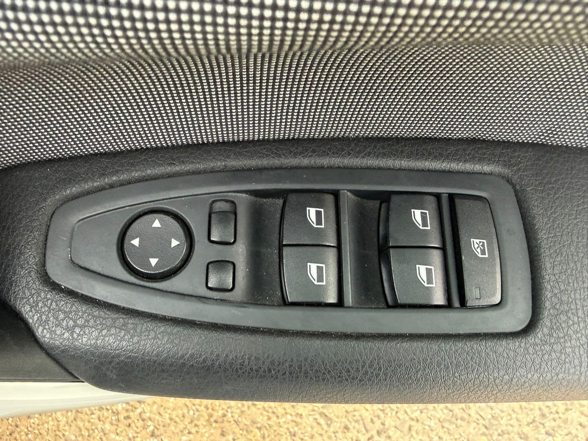 BMW 1 Series - Image 10