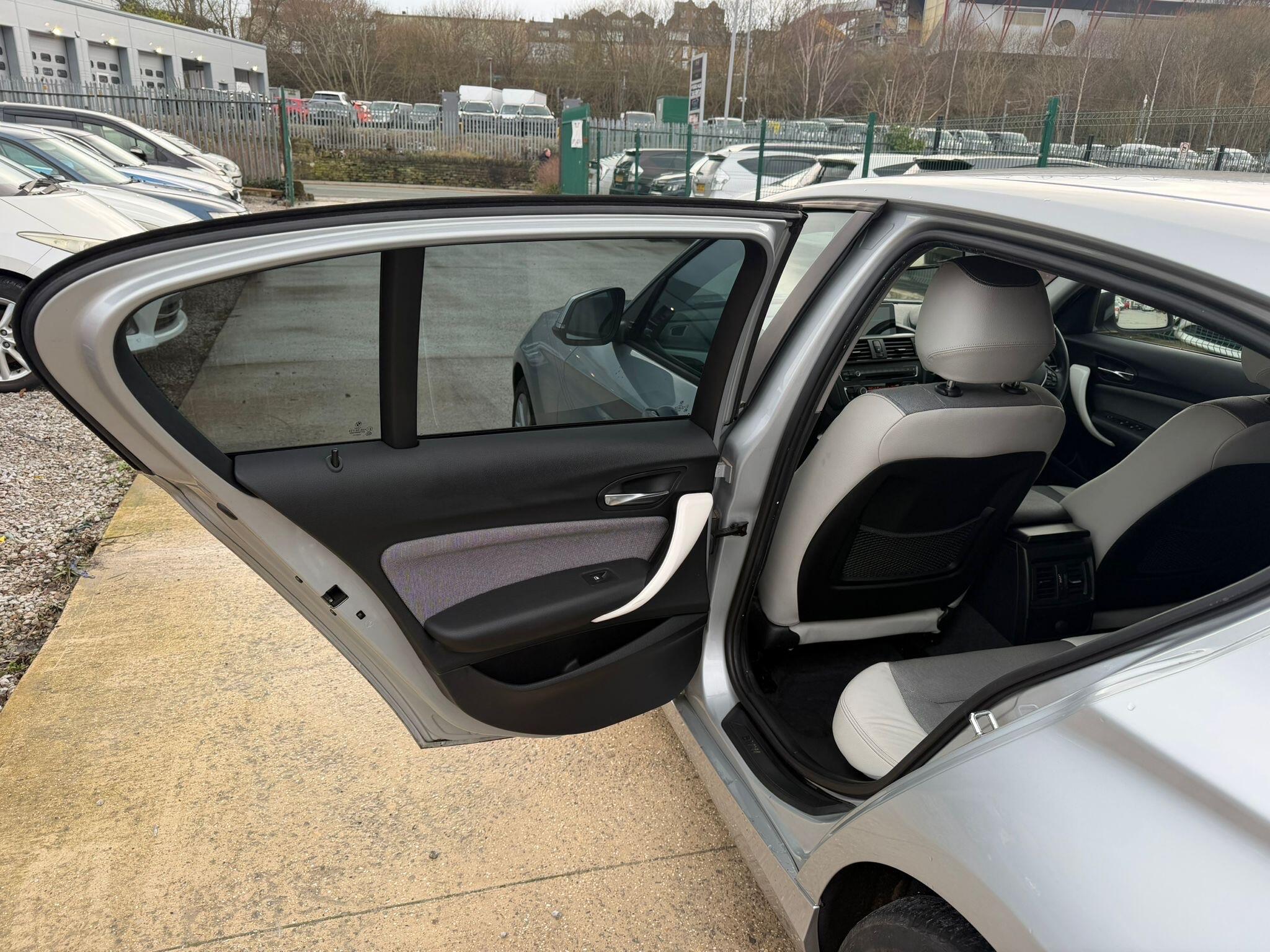 BMW 1 Series - Image 13