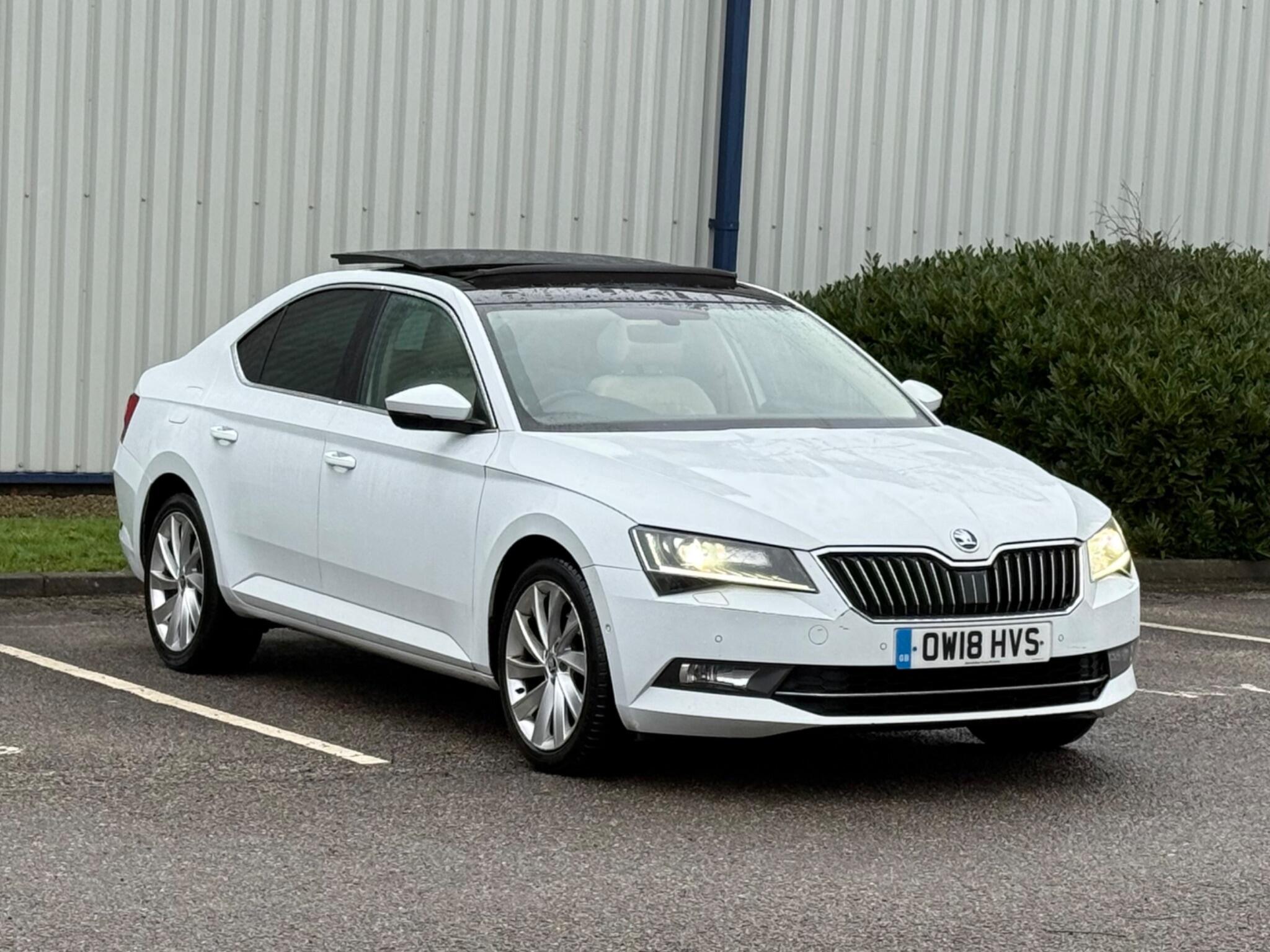 Skoda Superb - Image 6