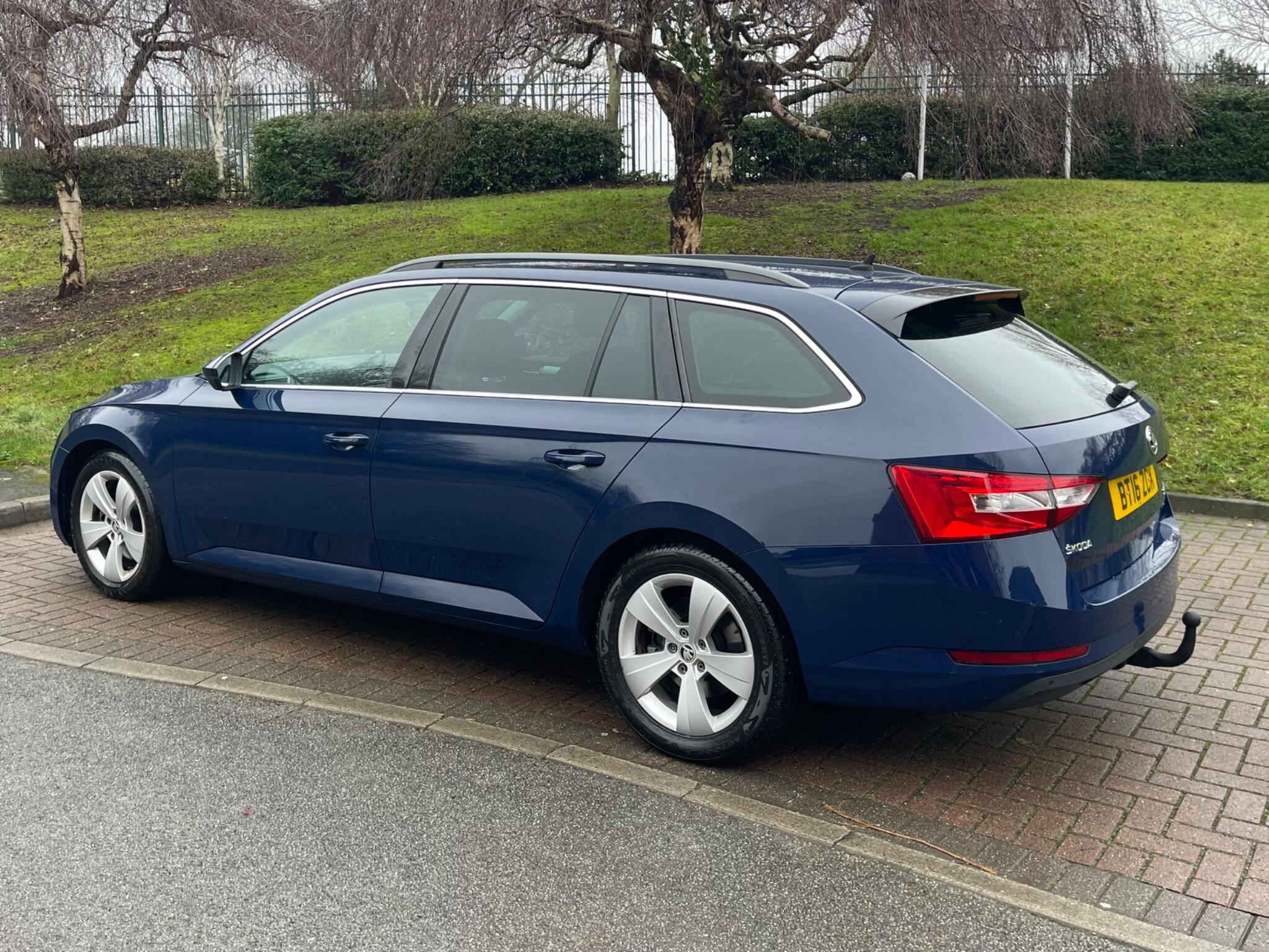 Skoda Superb - Image 10
