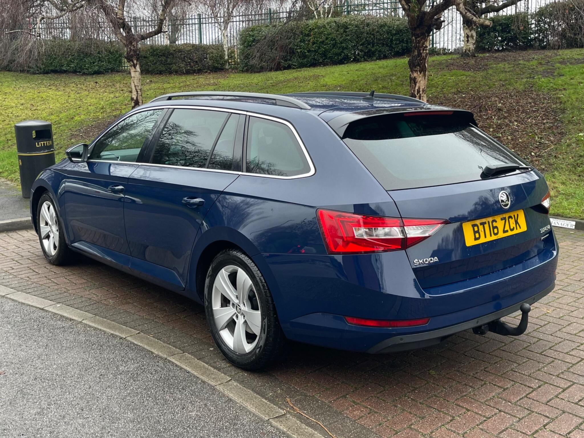 Skoda Superb - Image 11