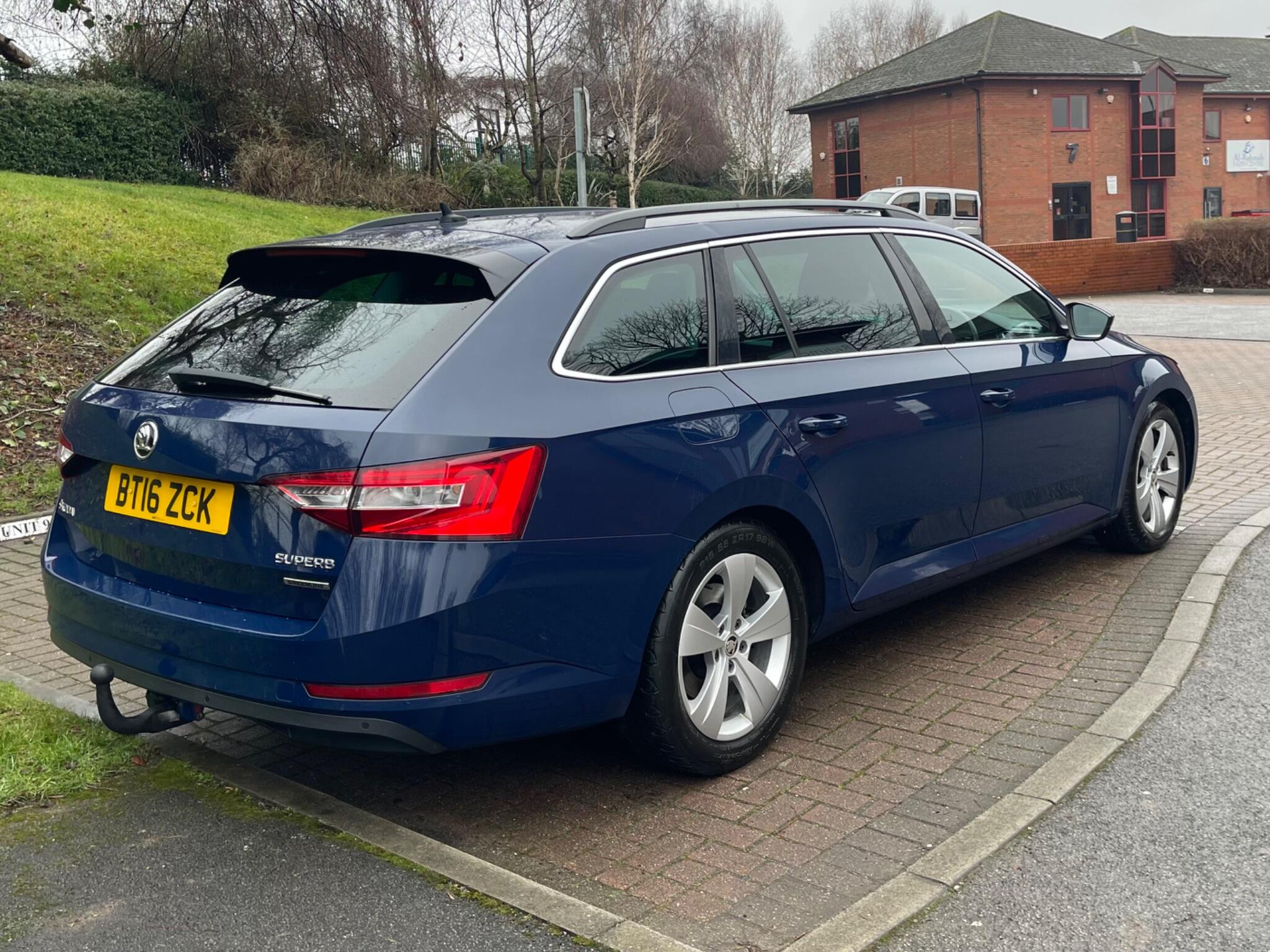 Skoda Superb - Image 17