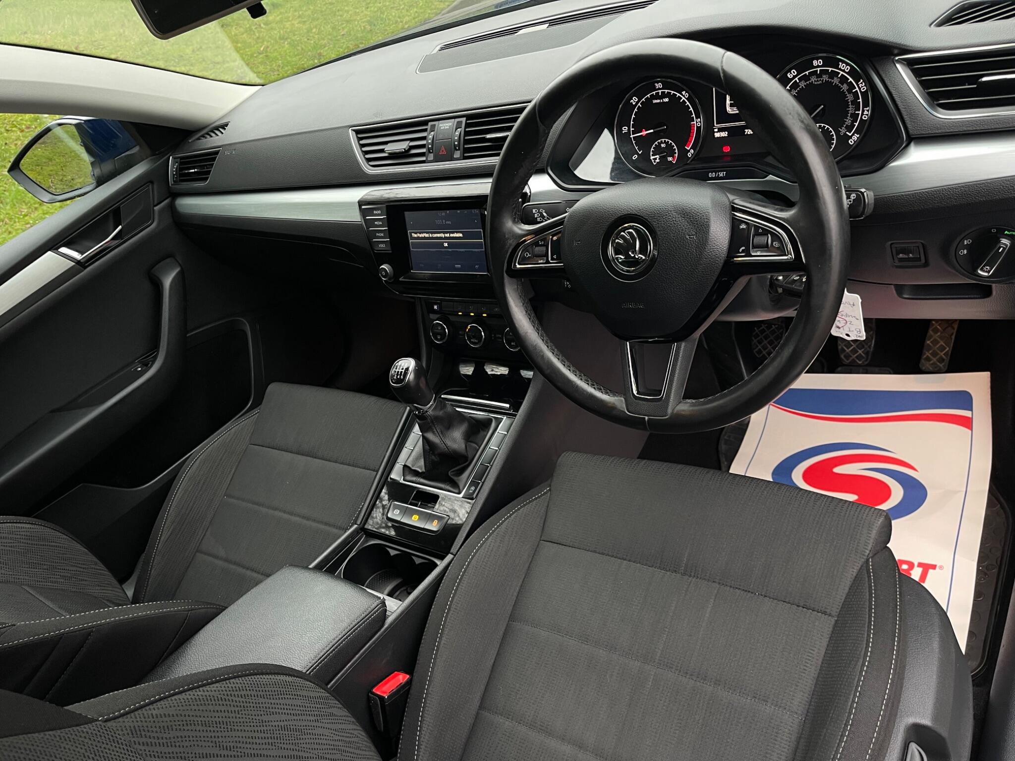 Skoda Superb - Image 27