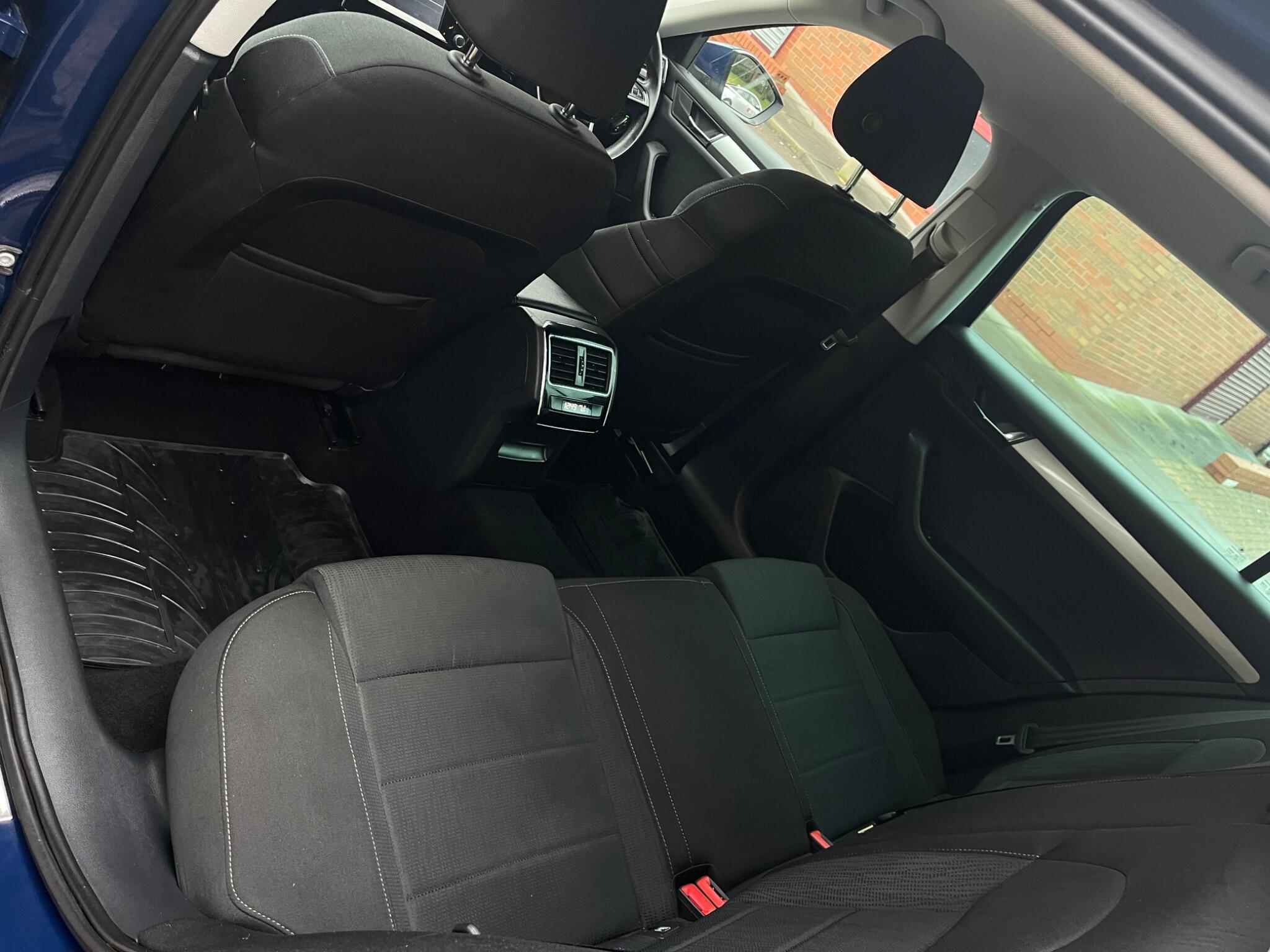 Skoda Superb - Image 33