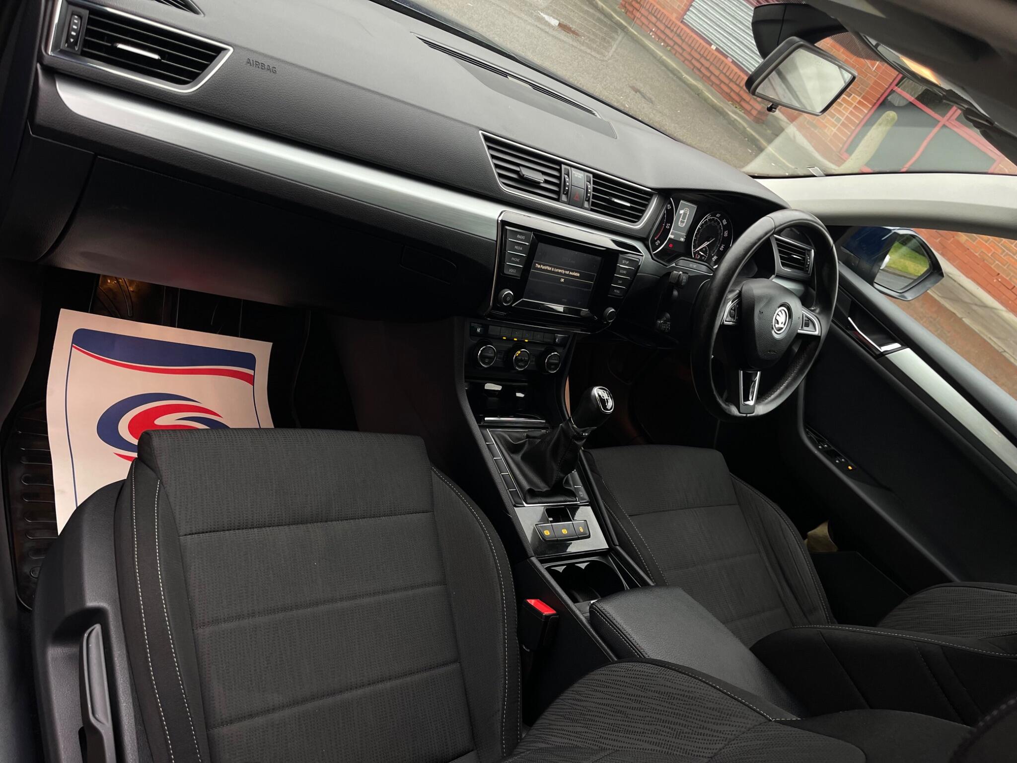 Skoda Superb - Image 36