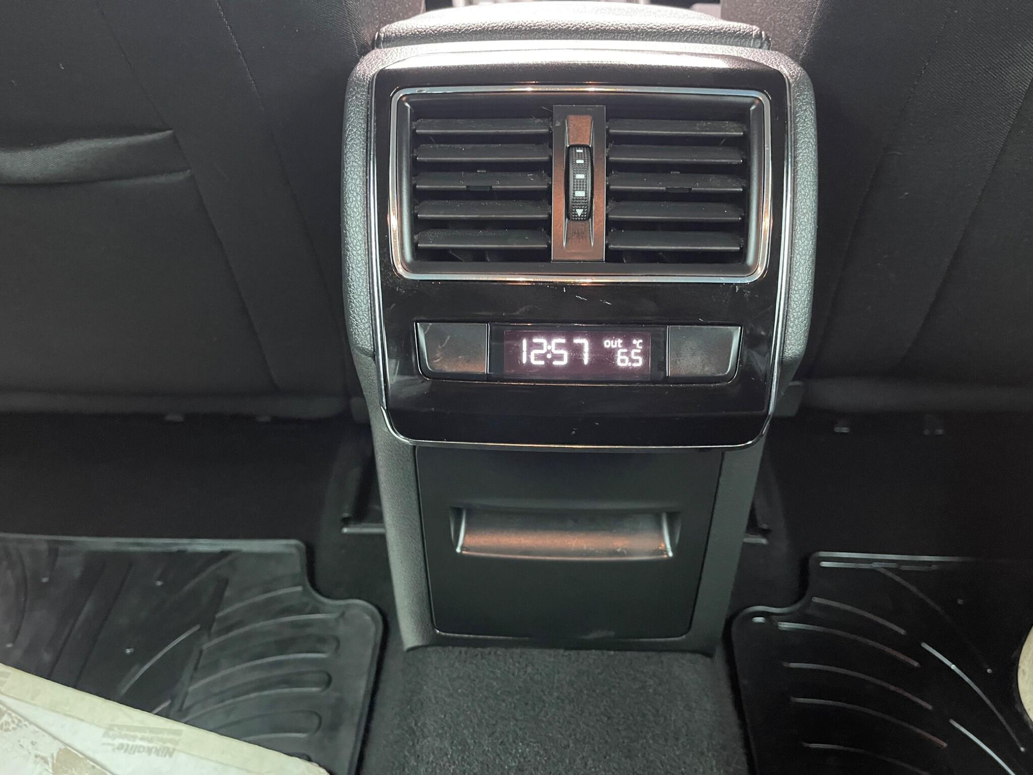 Skoda Superb - Image 45