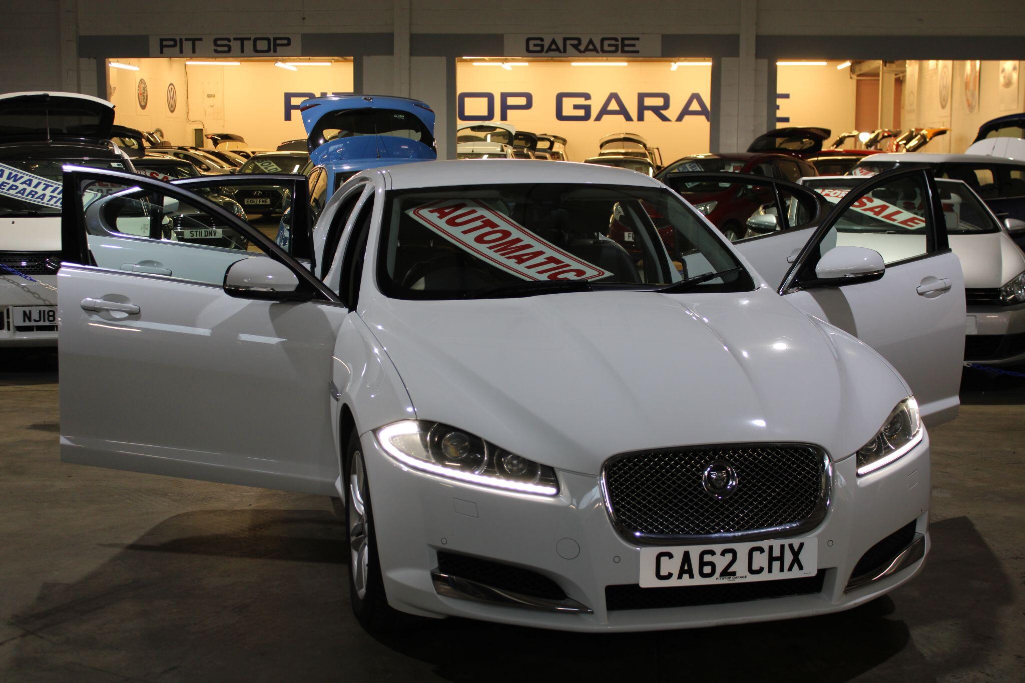 Jaguar XF - Image 2