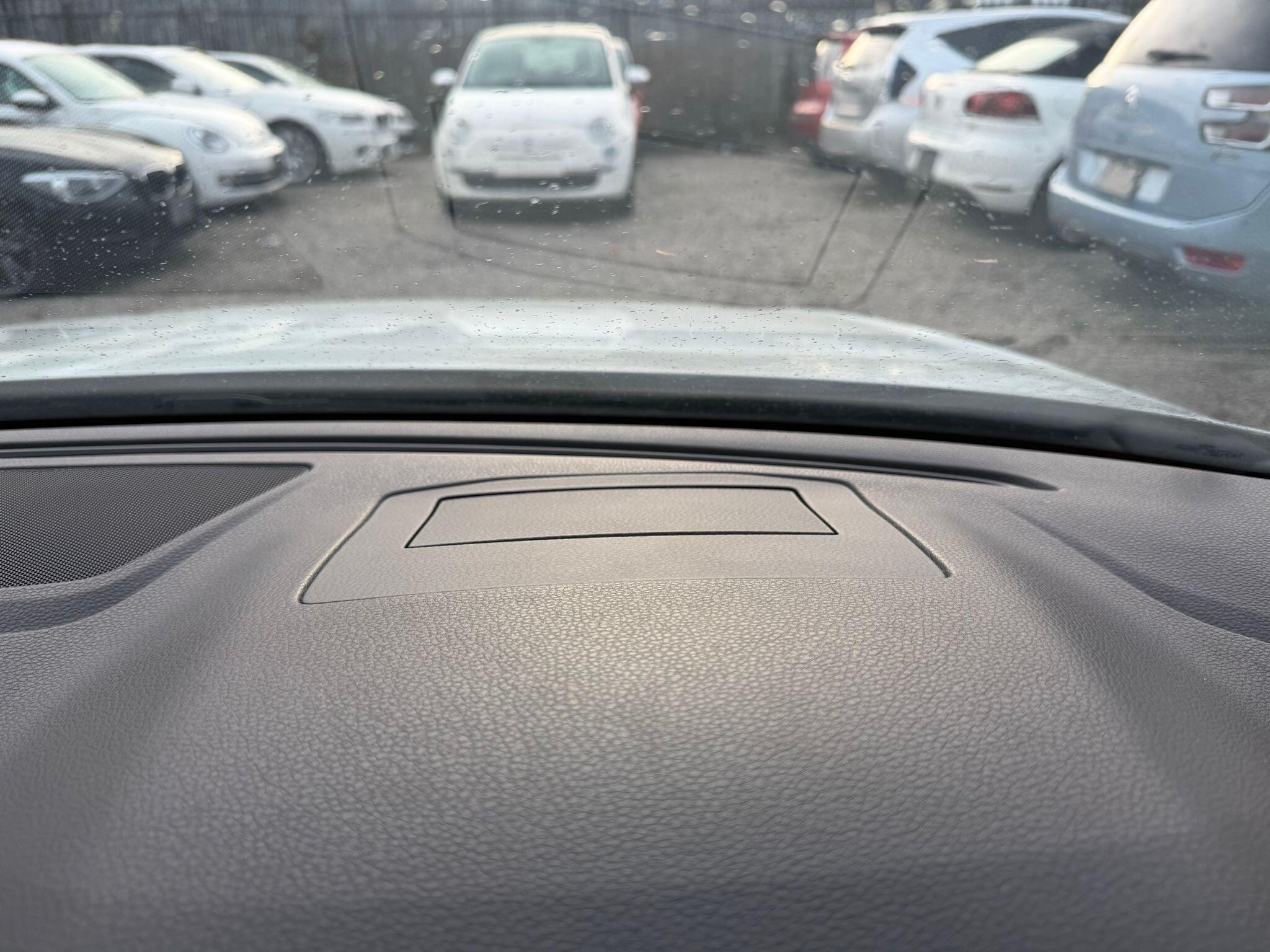 Volkswagen Passat - Image 48