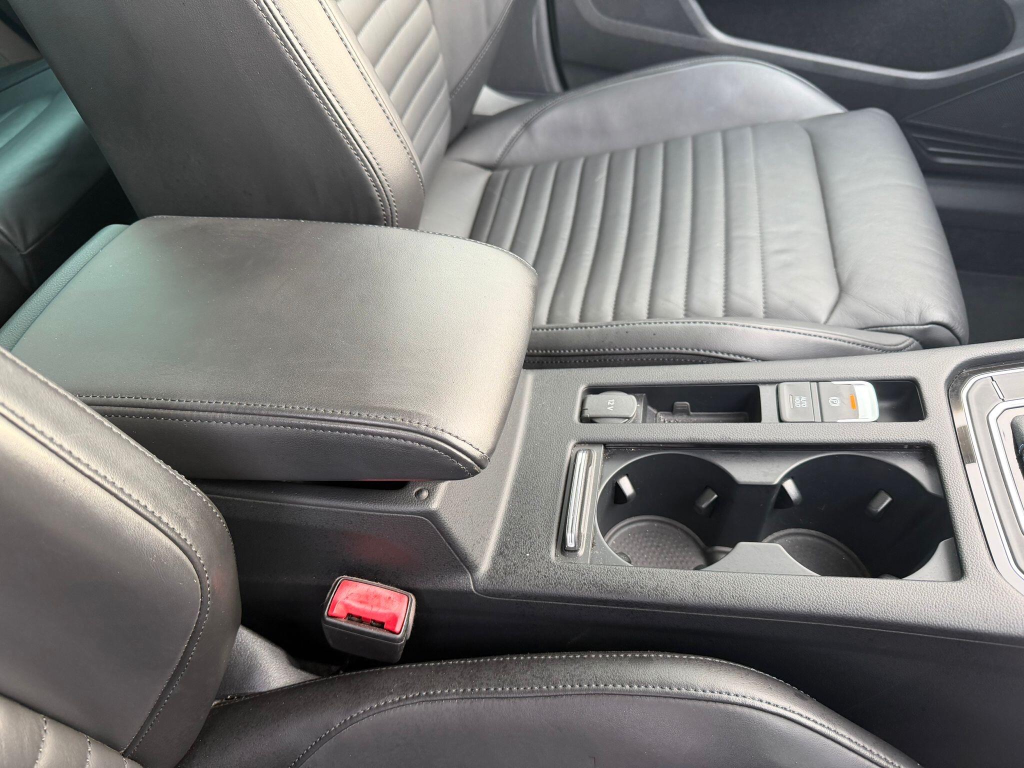 Volkswagen Passat - Image 50