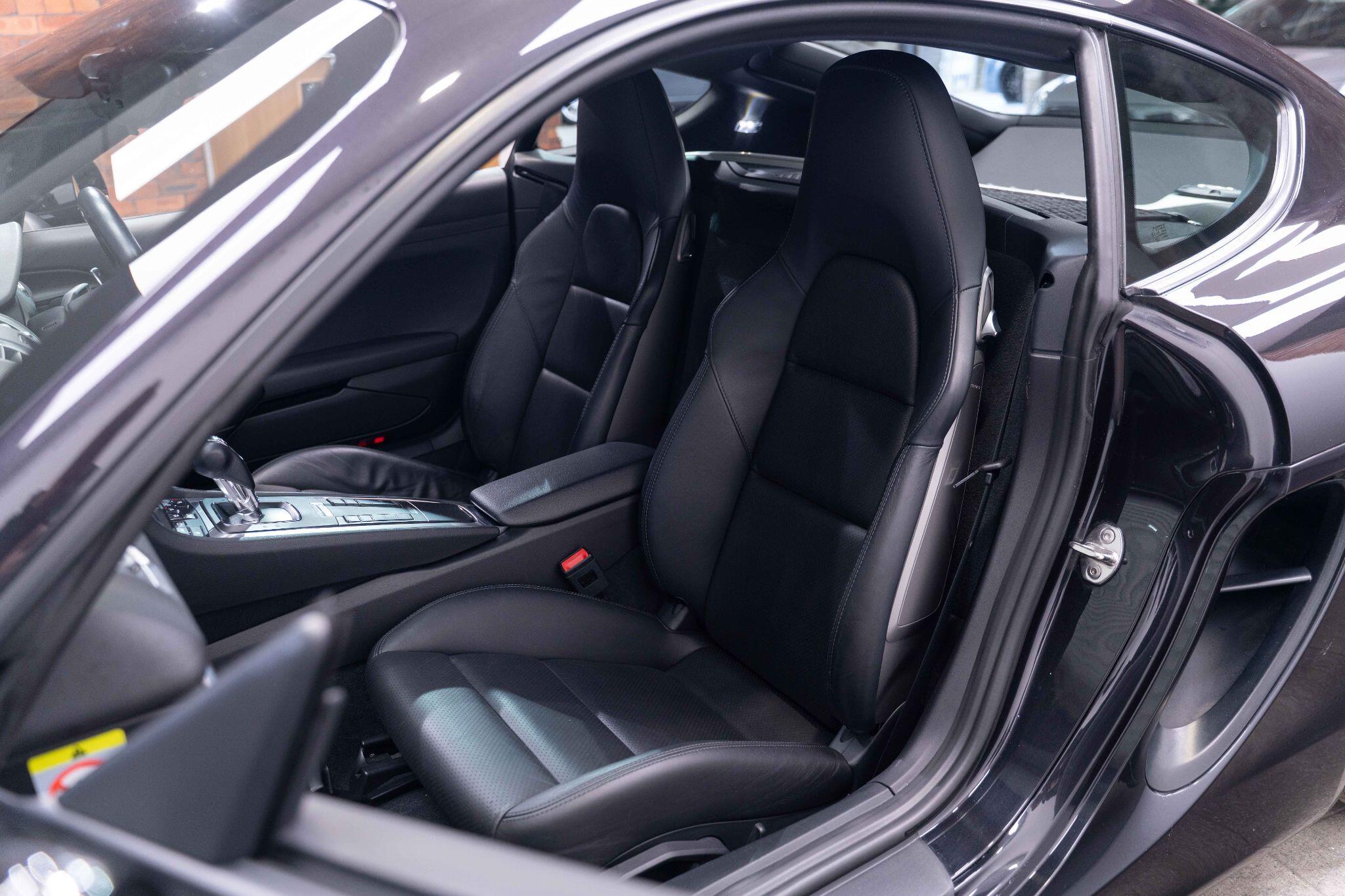 Porsche Cayman - Image 28