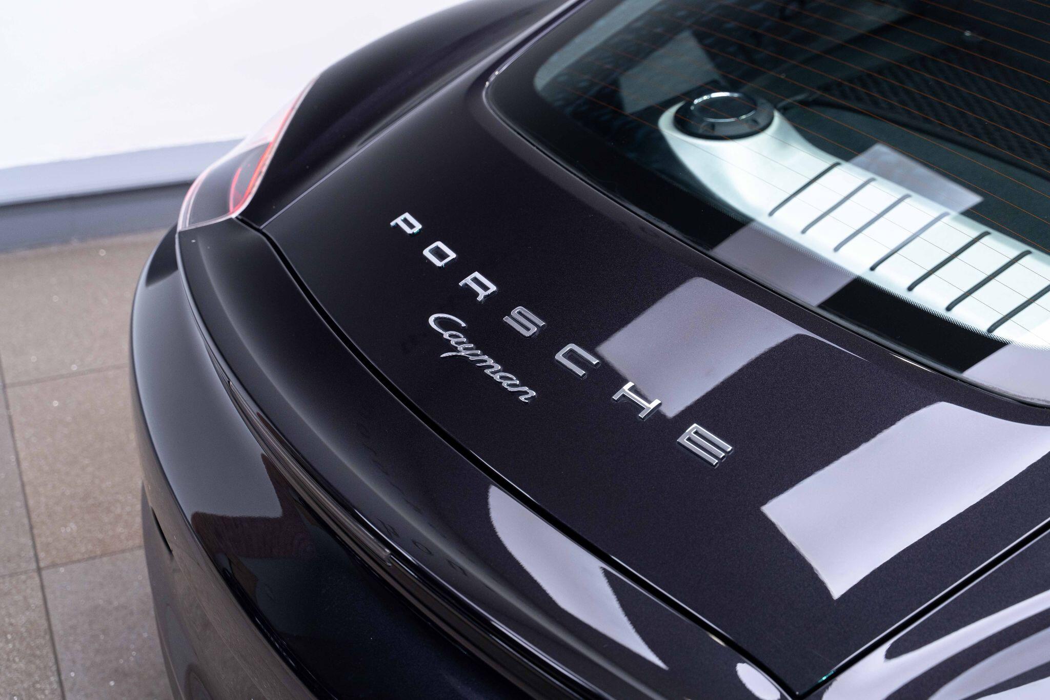 Porsche Cayman - Image 29