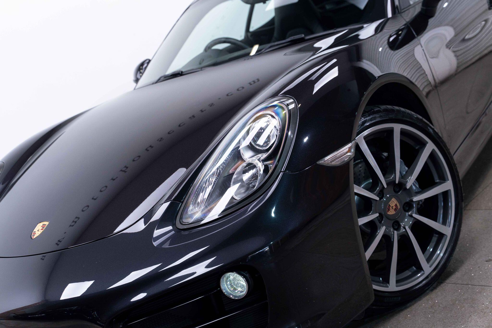 Porsche Cayman - Image 33