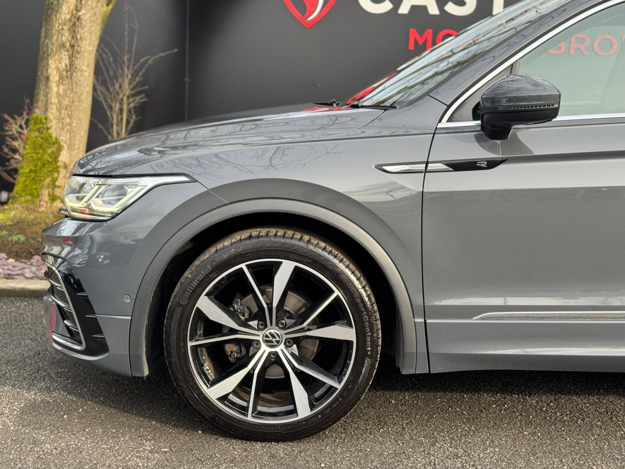 Volkswagen Tiguan - Image 31