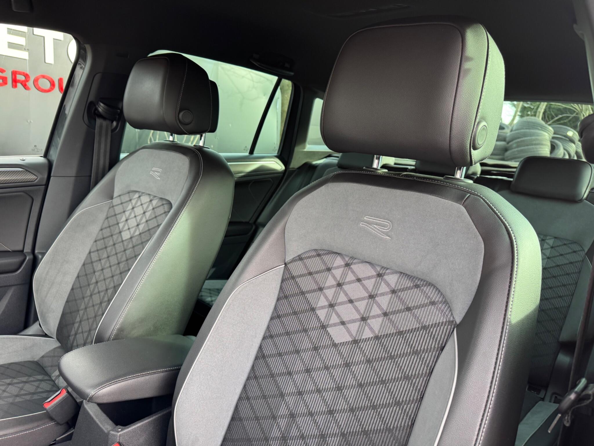 Volkswagen Tiguan - Image 52