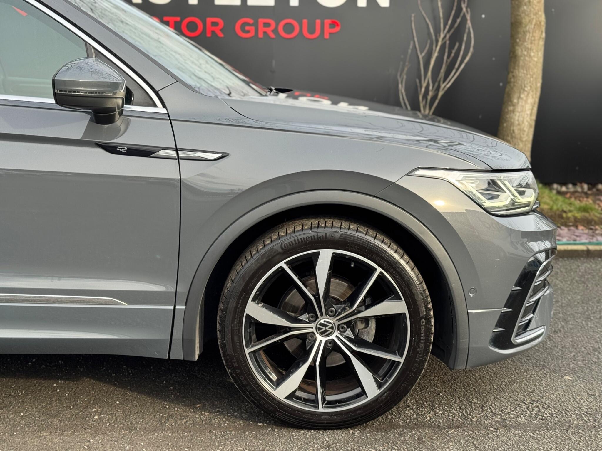 Volkswagen Tiguan - Image 33