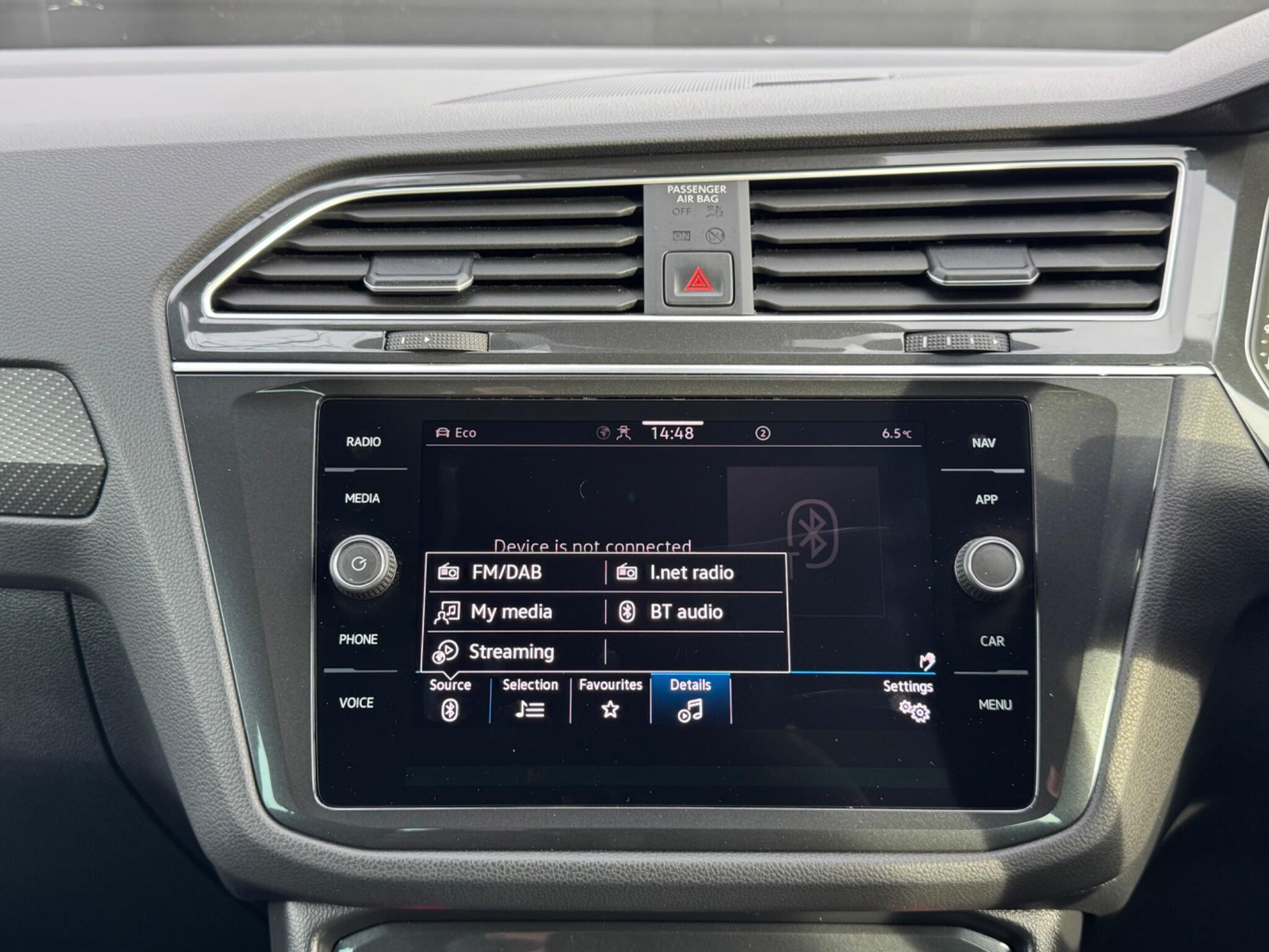 Volkswagen Tiguan - Image 37