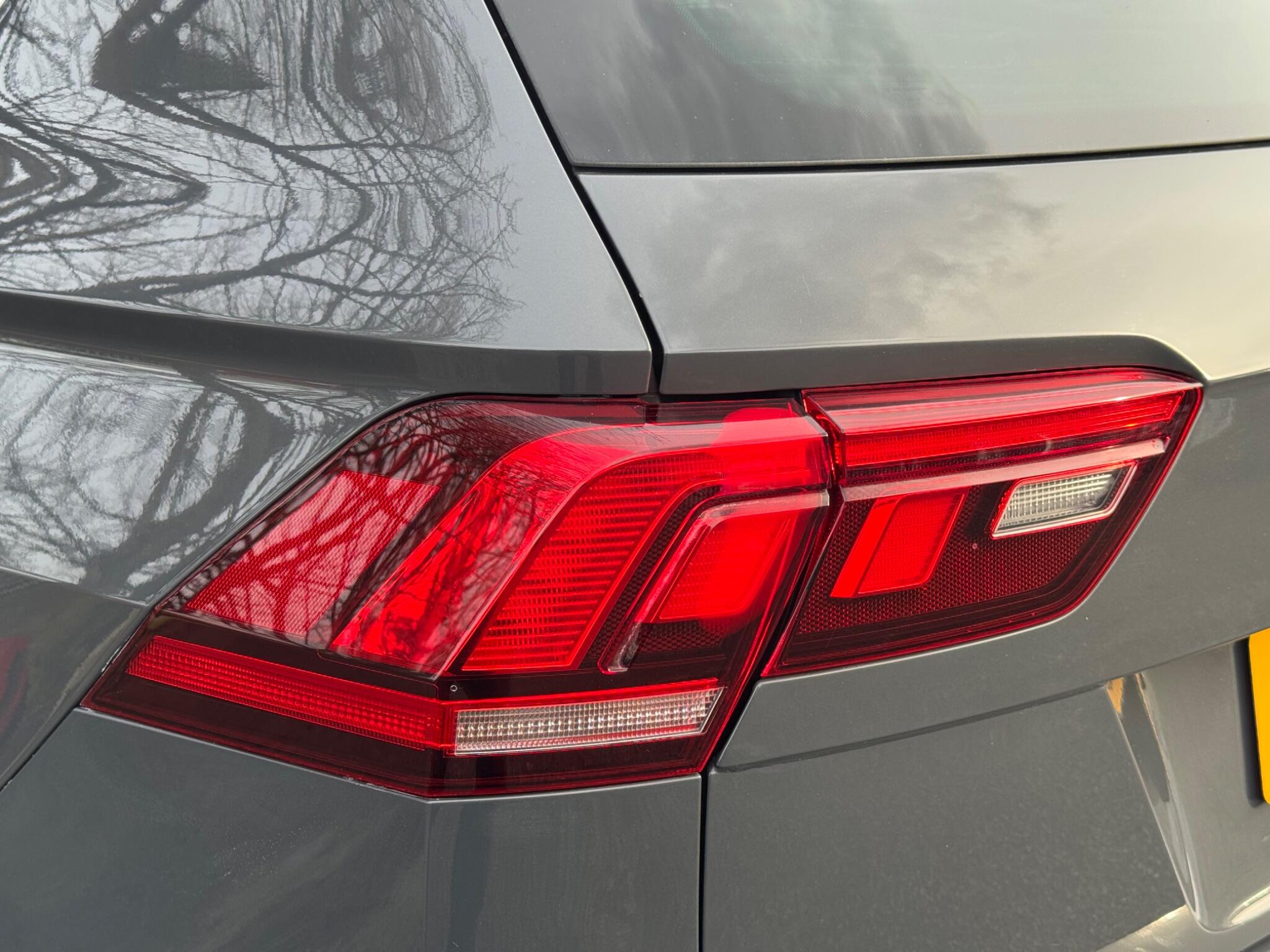 Volkswagen Tiguan - Image 55
