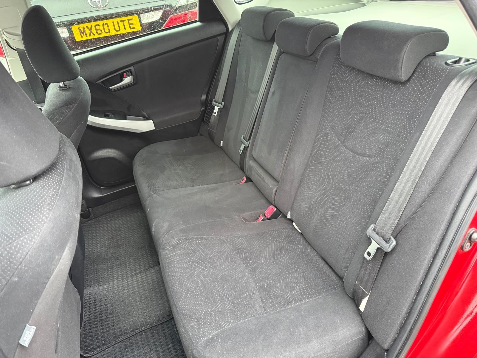 Toyota Prius - Image 14