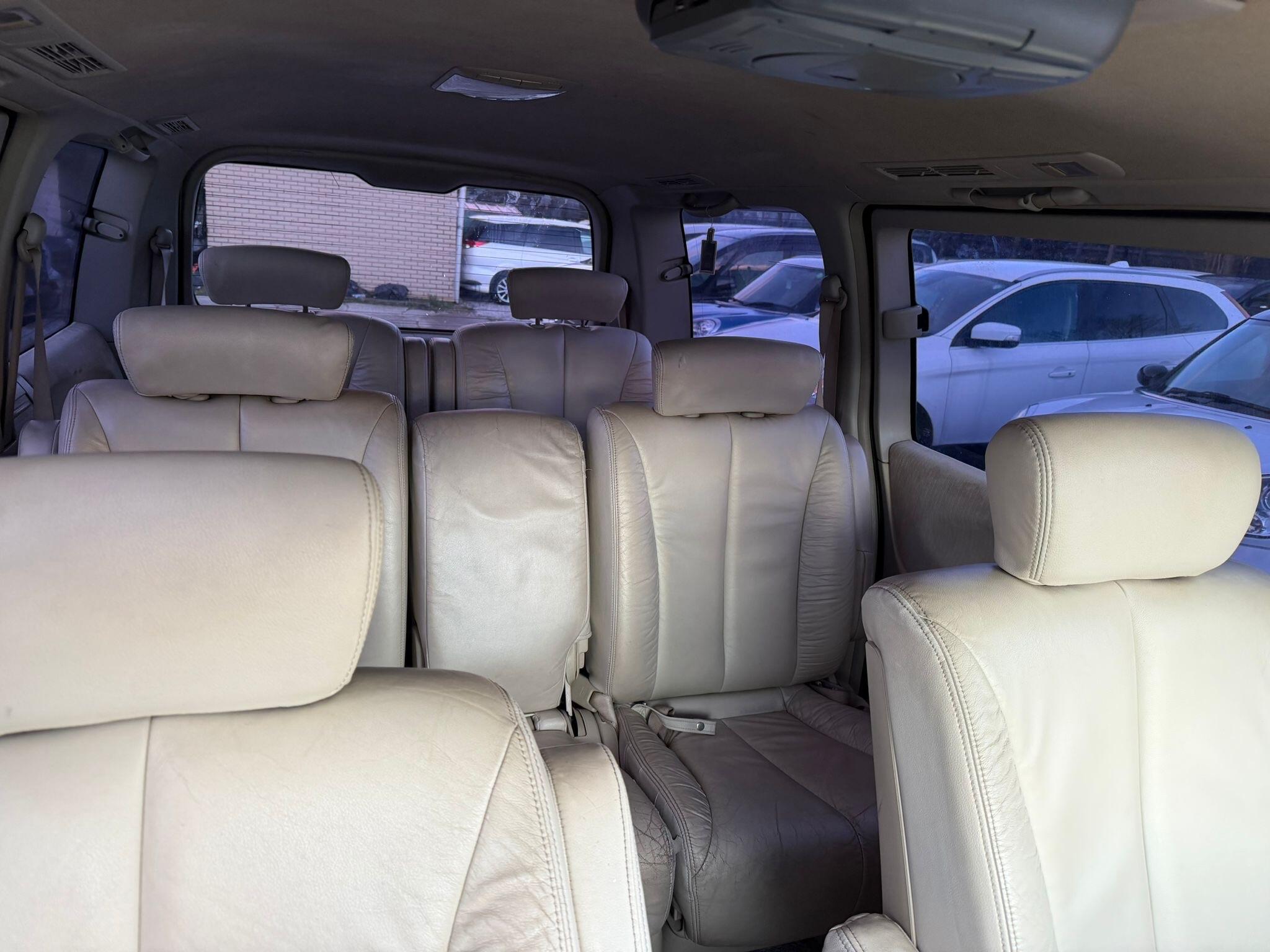Nissan Elgrand - Image 28