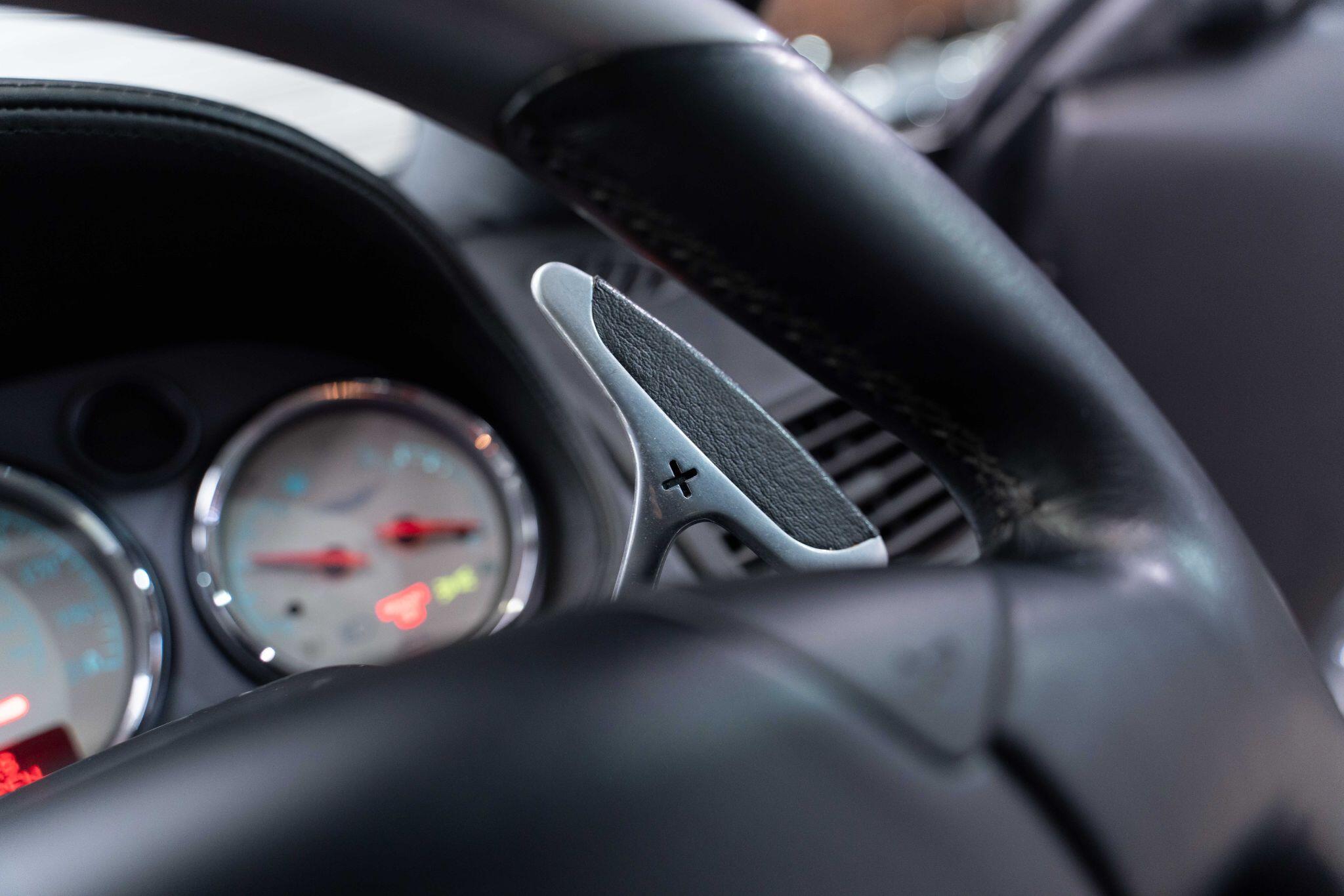 Aston Martin Vanquish - Image 23