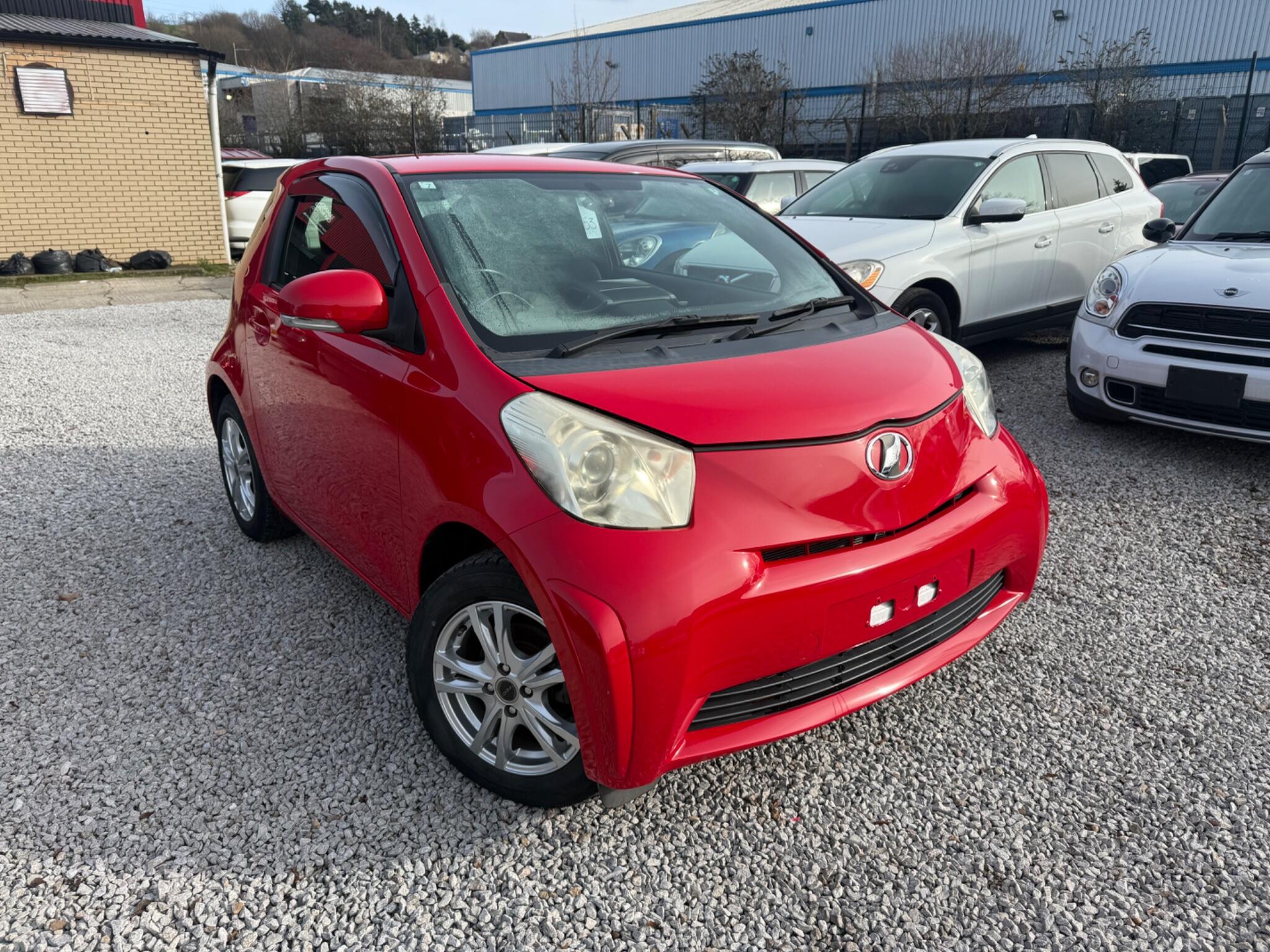 Toyota iQ