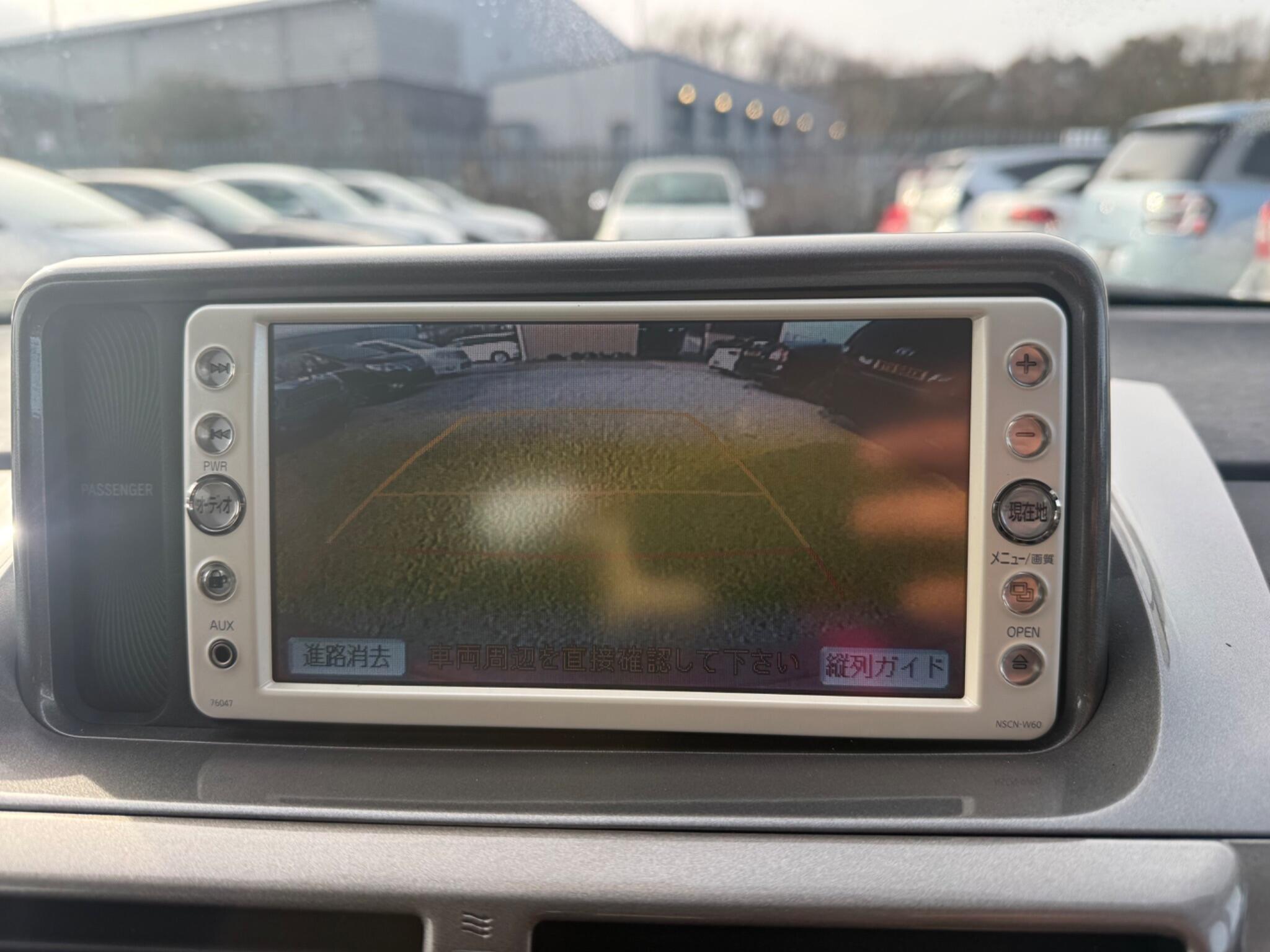 Toyota iQ - Image 10