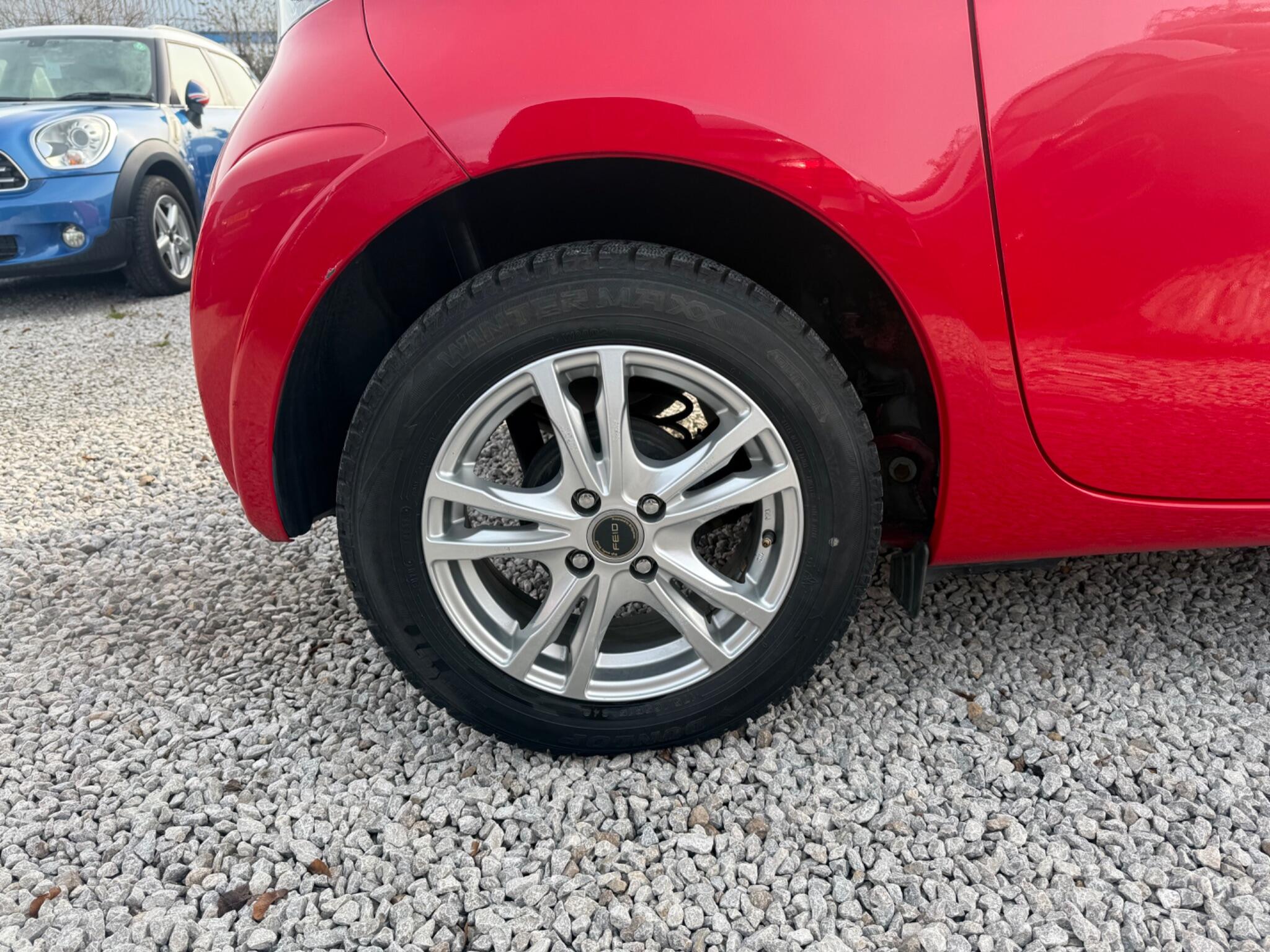 Toyota iQ - Image 26