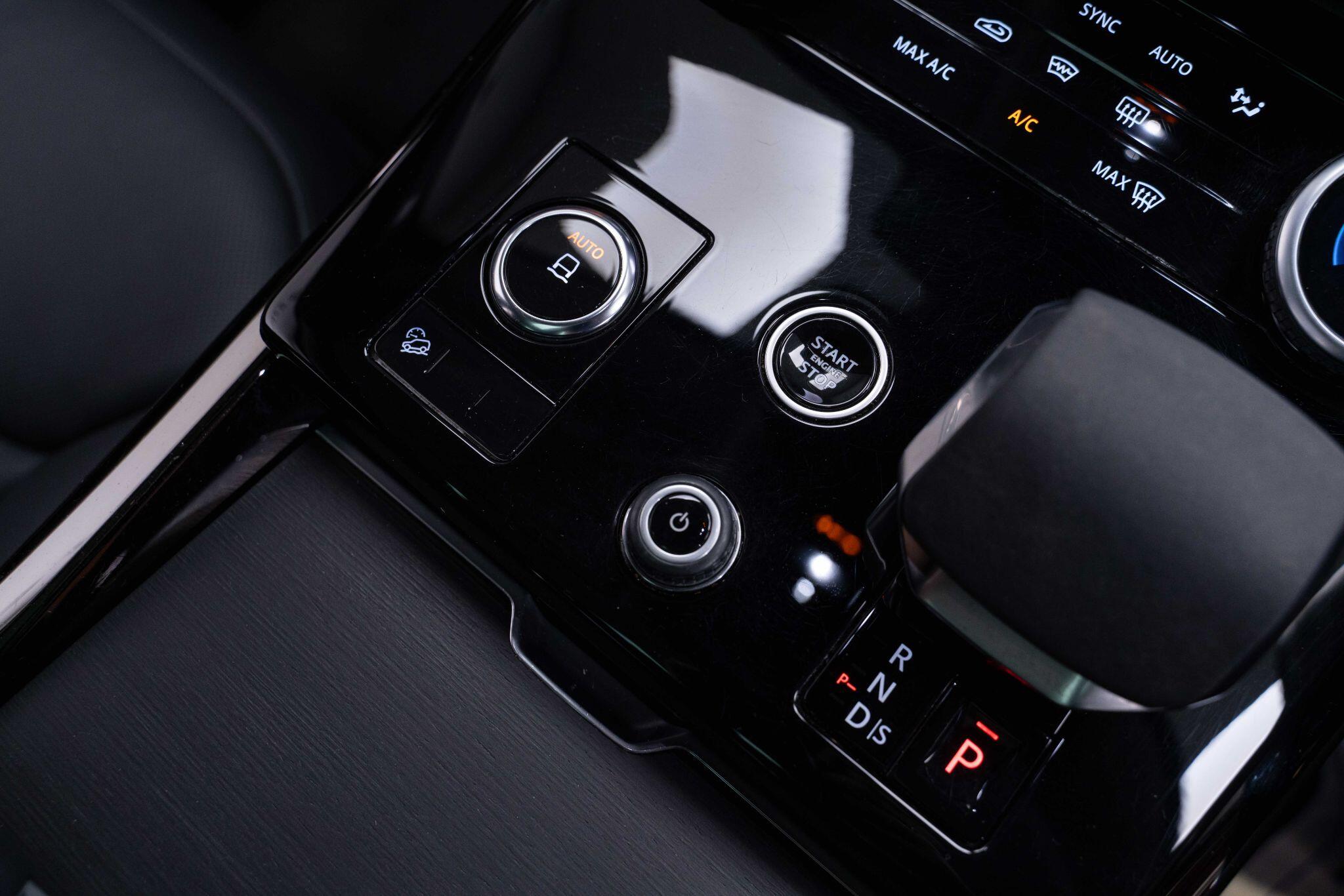 Land Rover RANGE ROVER SPORT - Image 22