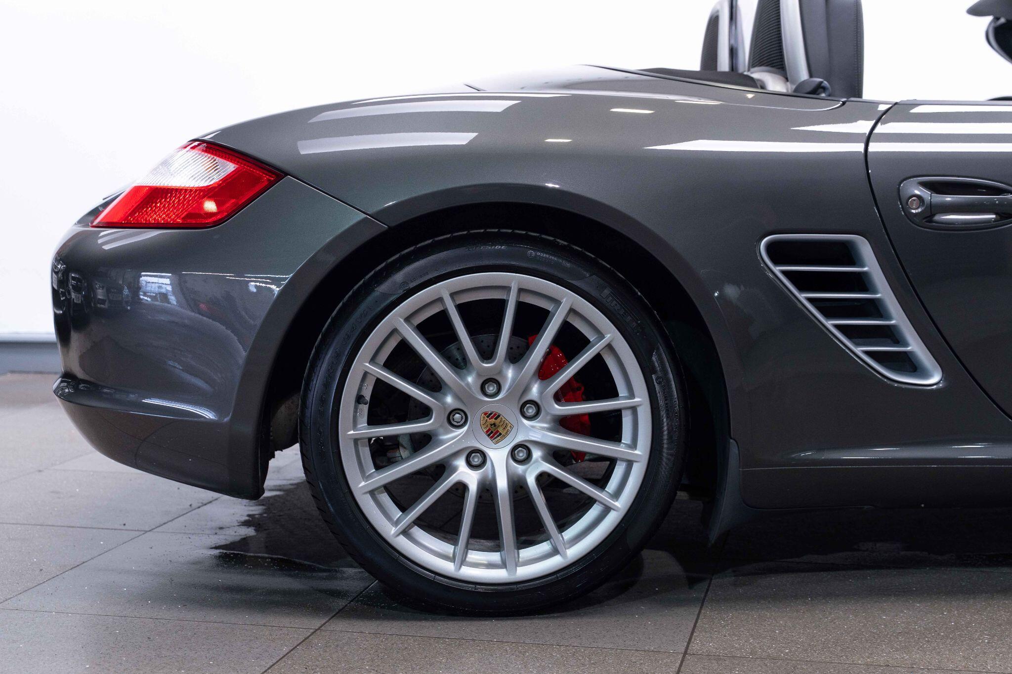 Porsche Boxster - Image 20