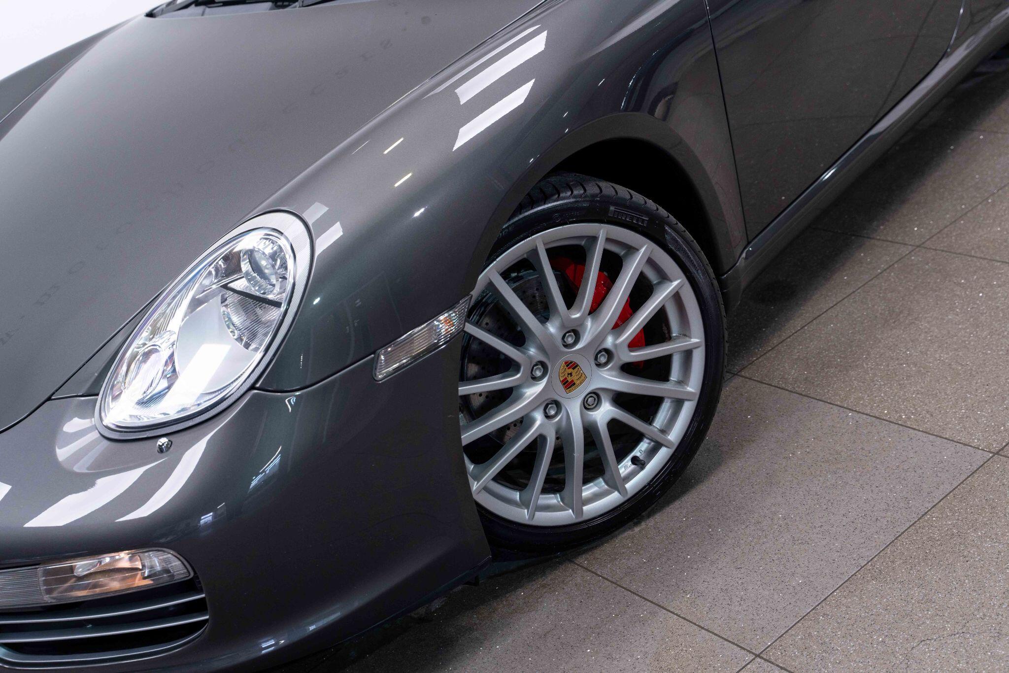 Porsche Boxster - Image 30