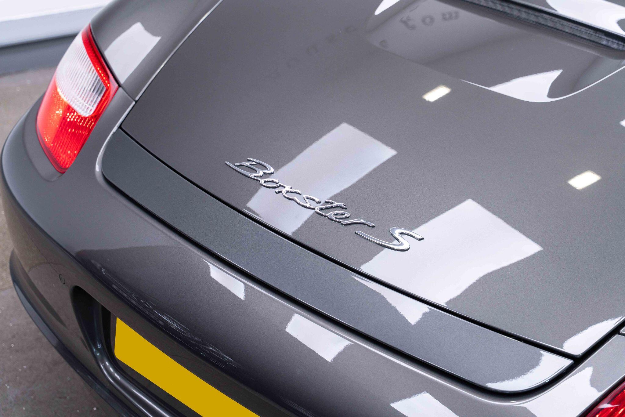 Porsche Boxster - Image 31