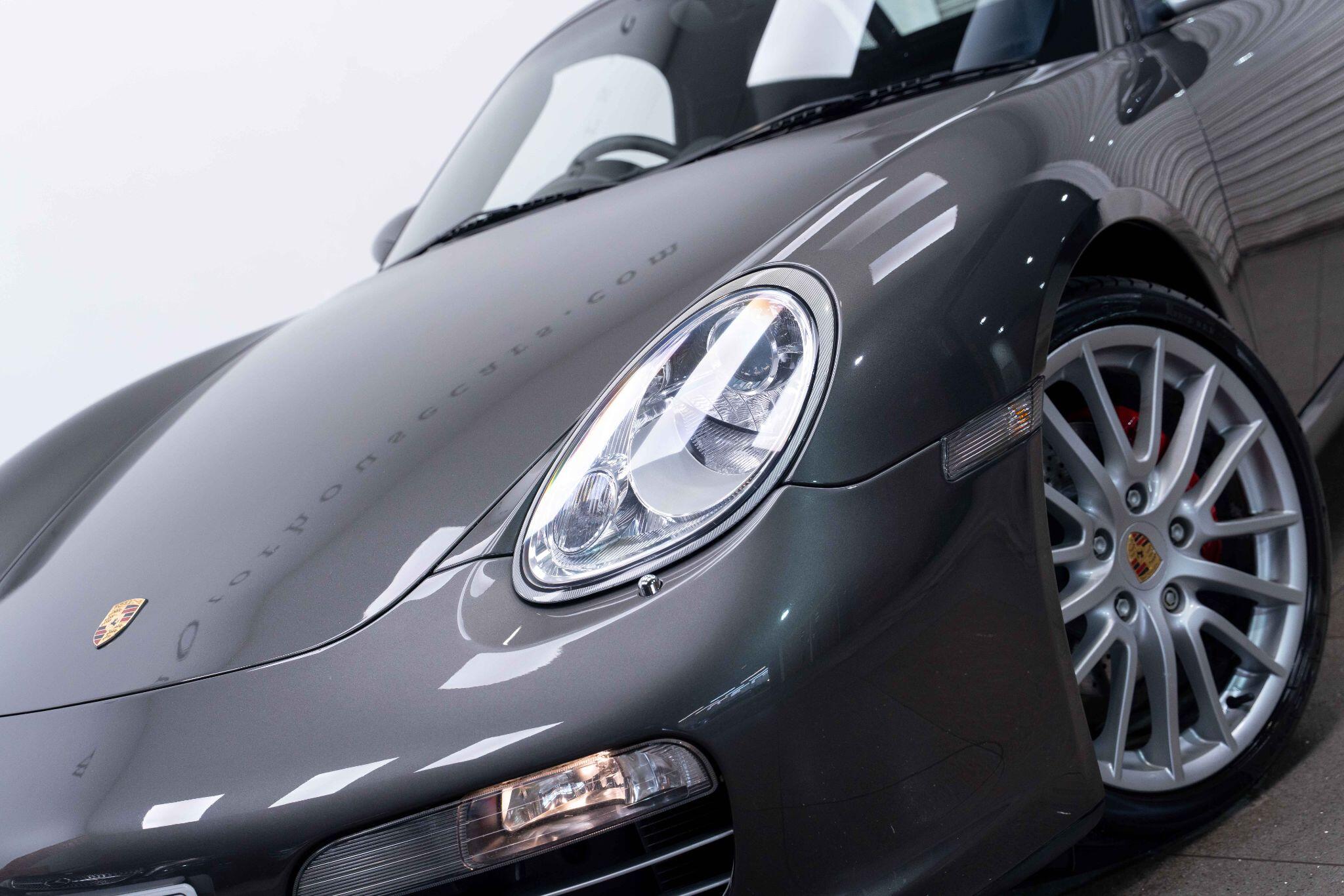 Porsche Boxster - Image 40