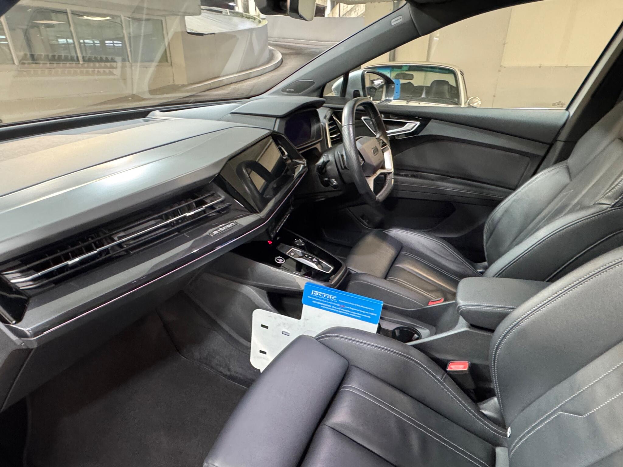 Audi Q4 E-Tron - Image 11