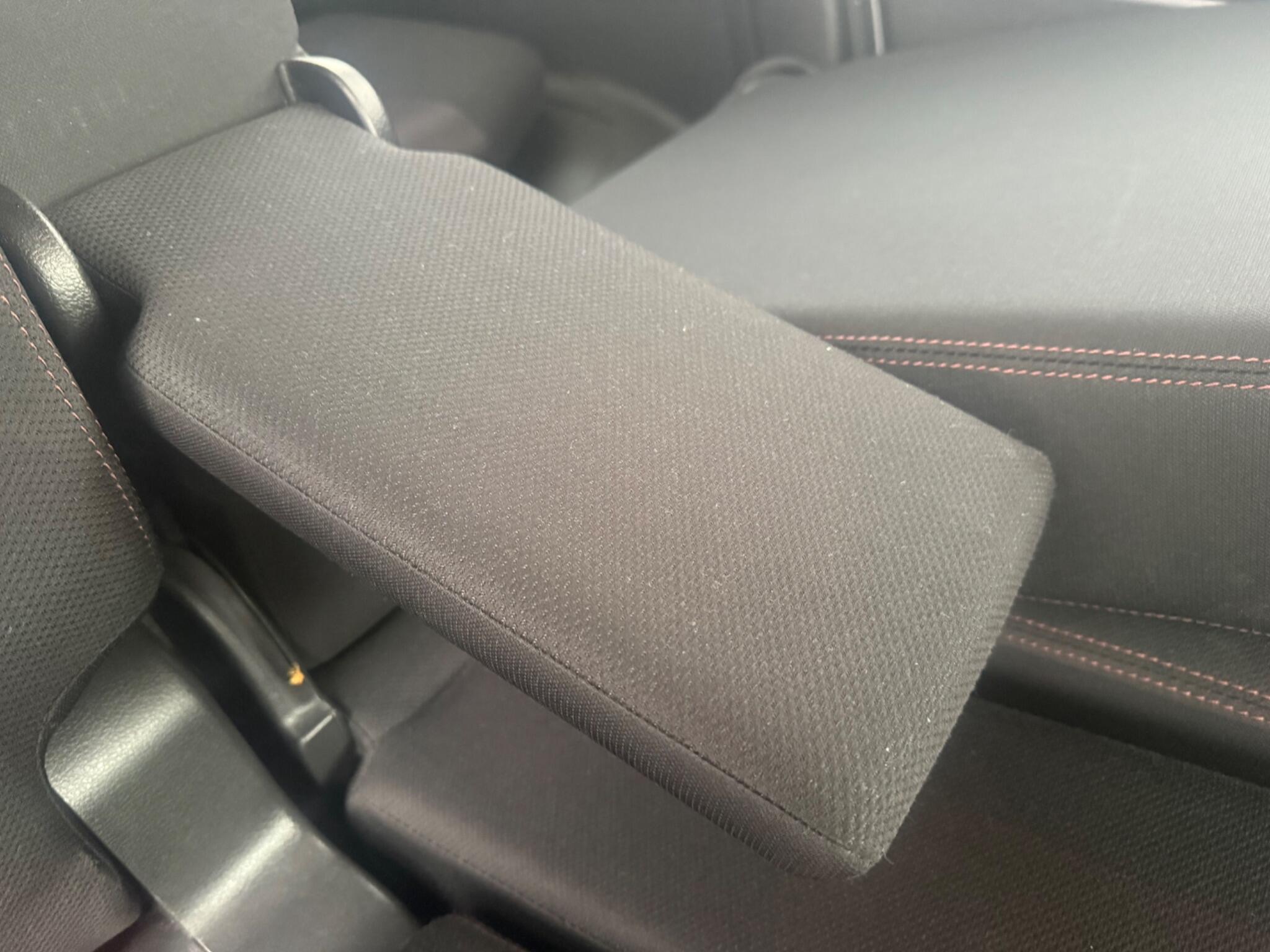 Nissan Serena - Image 17