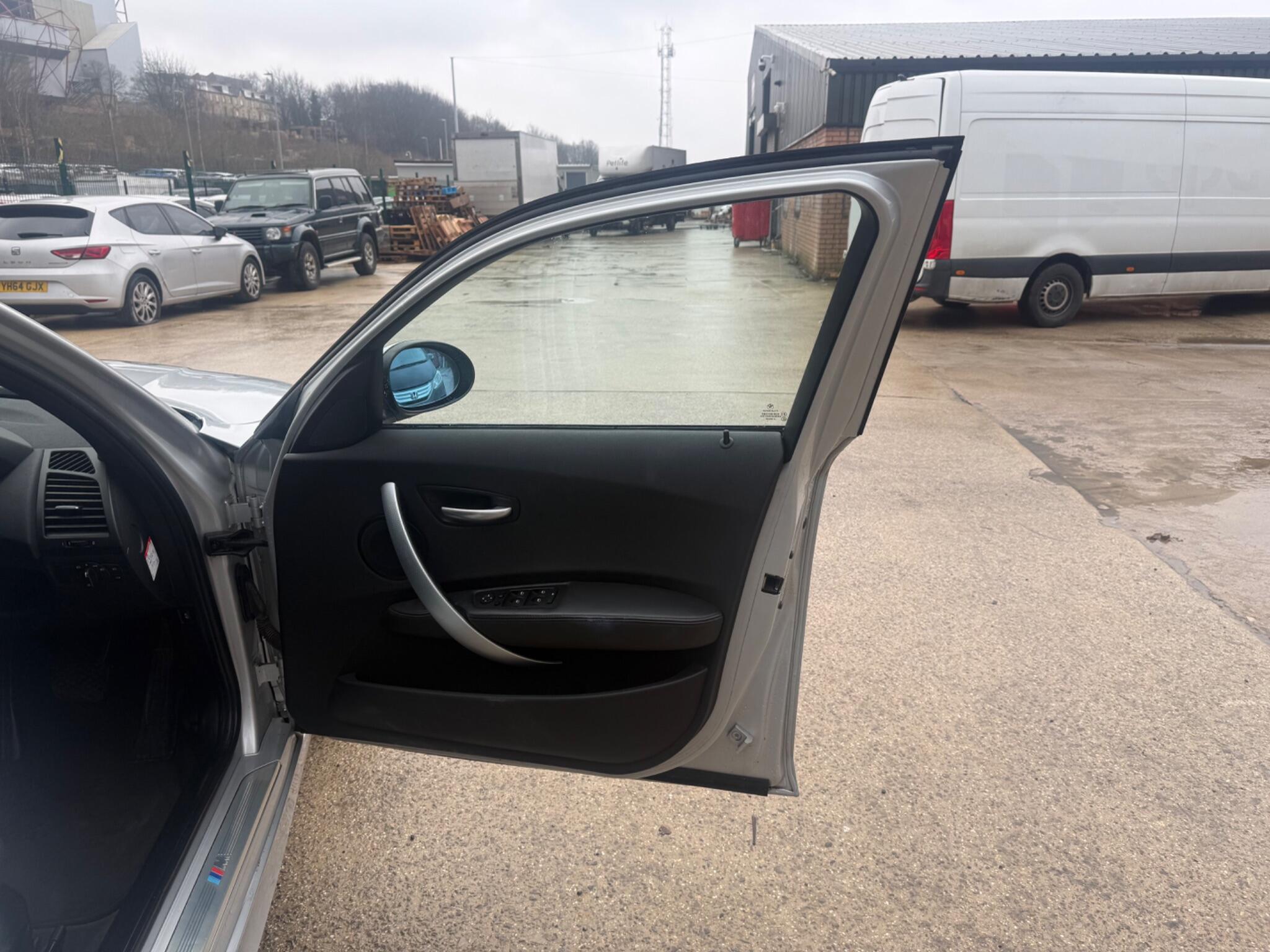 BMW 1 Series - Image 24