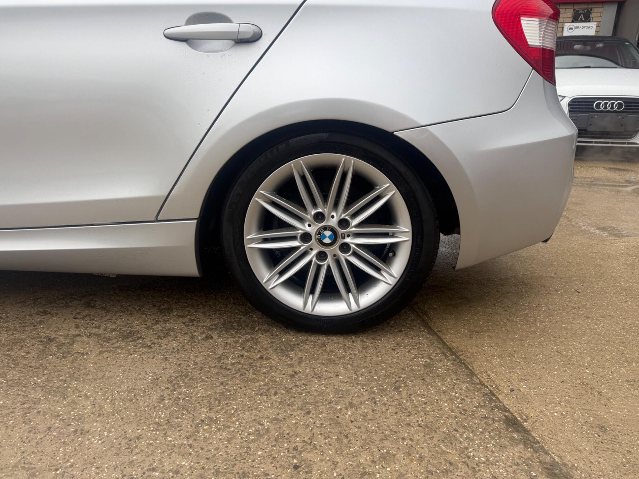 BMW 1 Series - Image 32