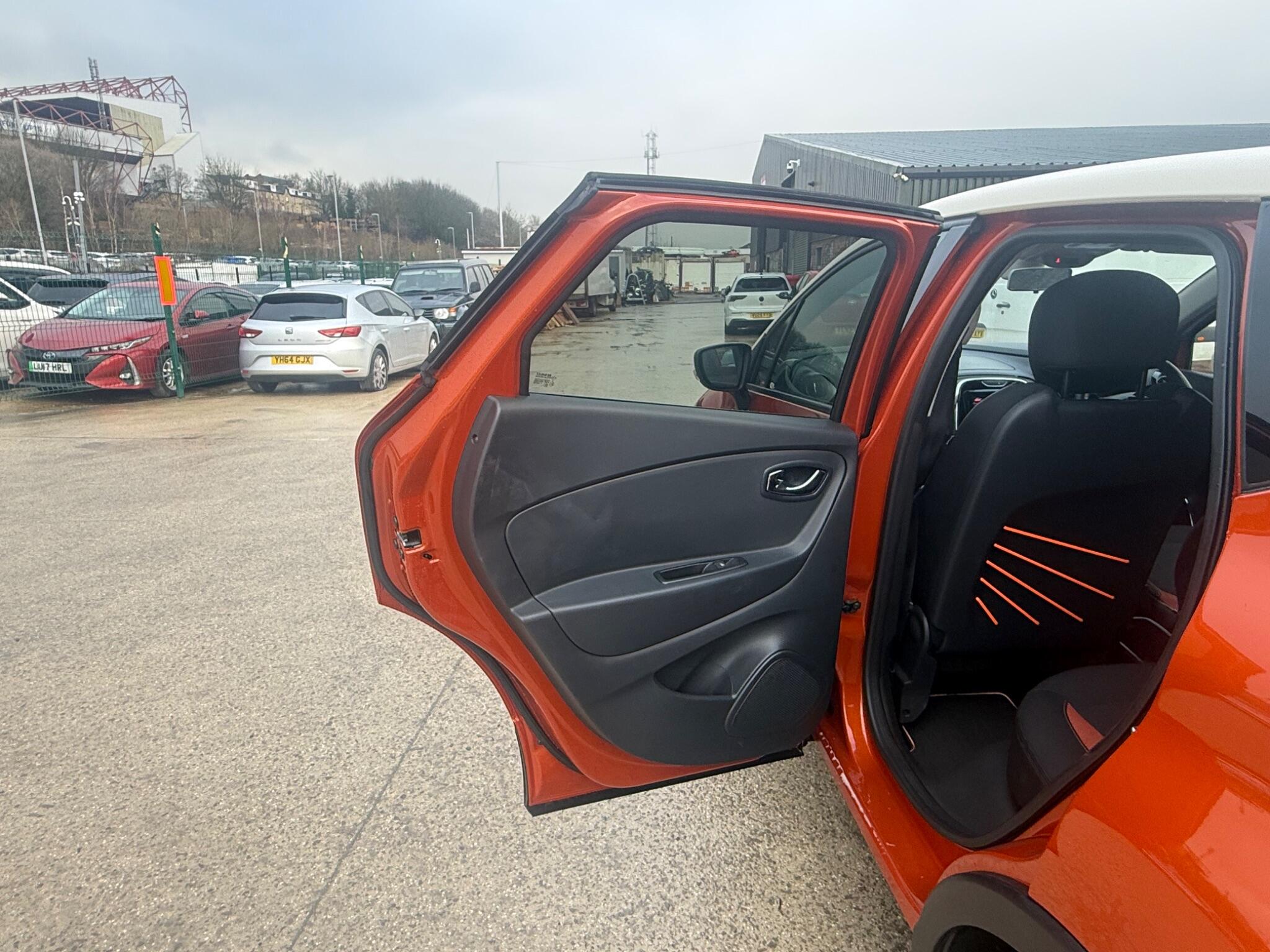 Renault Captur - Image 10