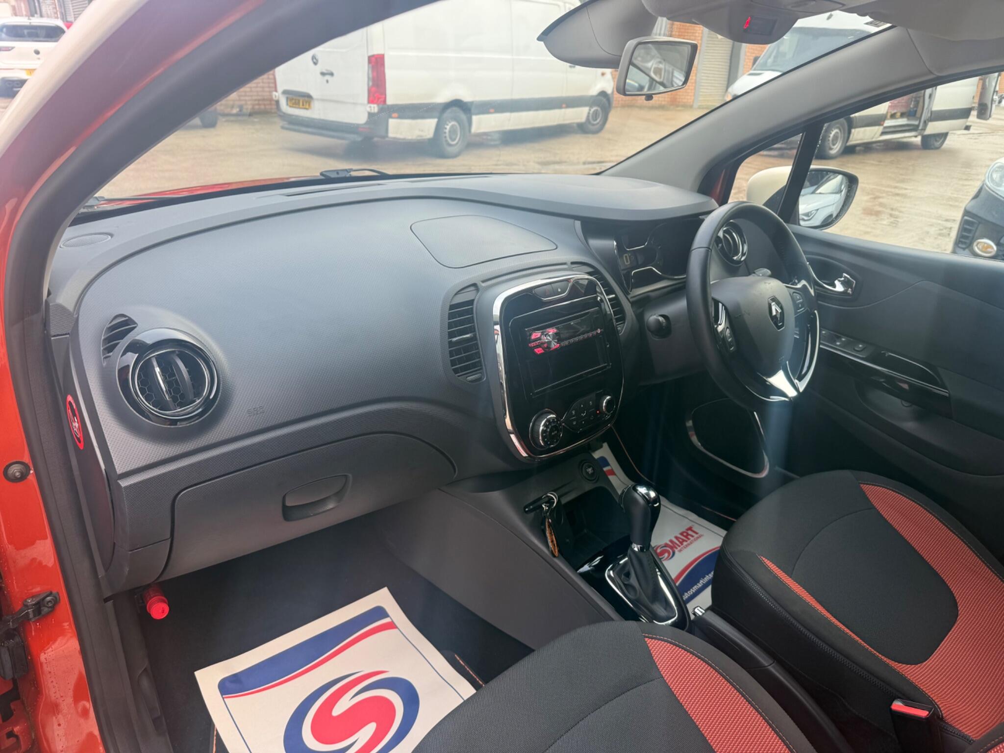 Renault Captur - Image 12