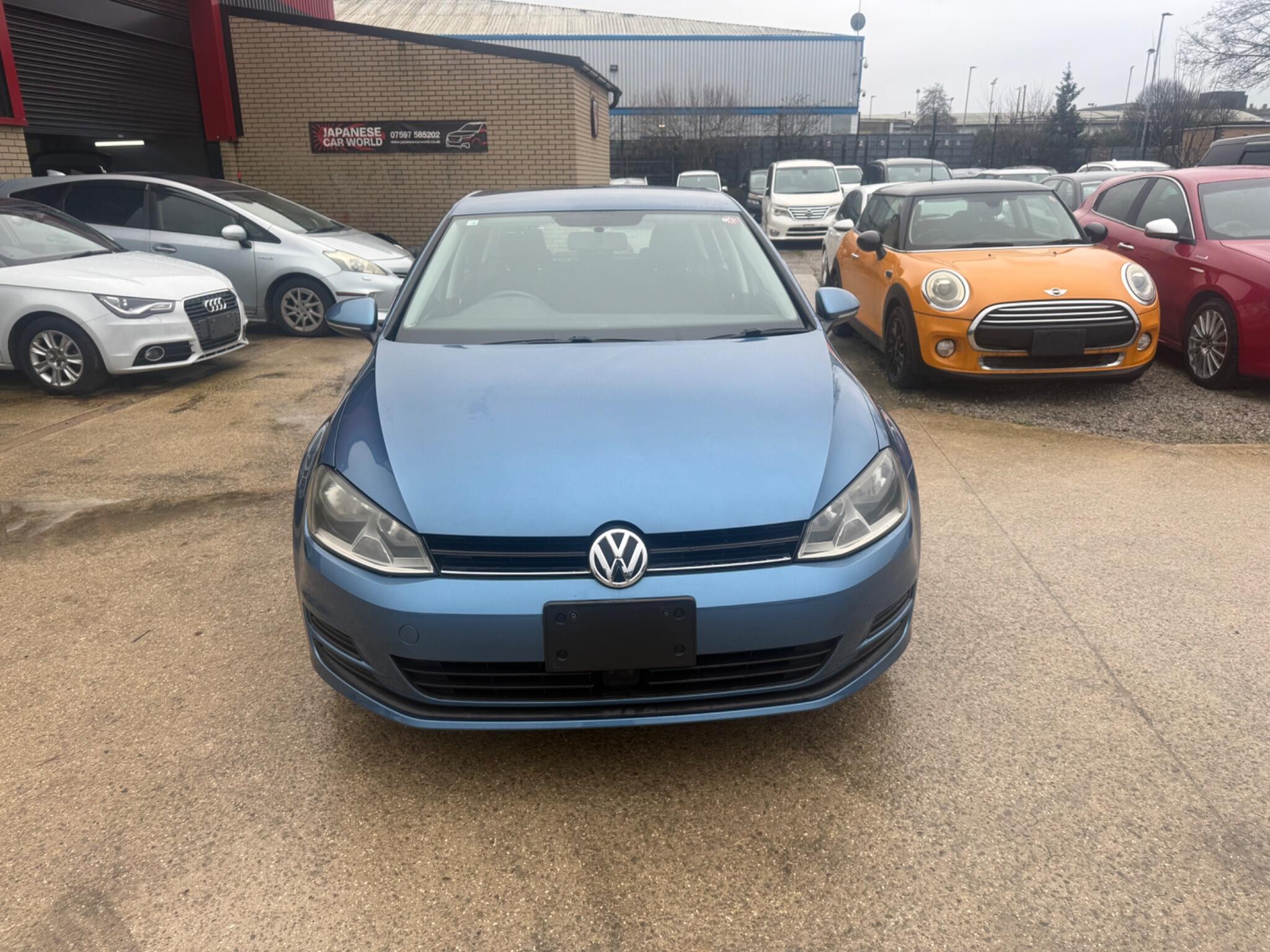 Volkswagen Golf - Image 2