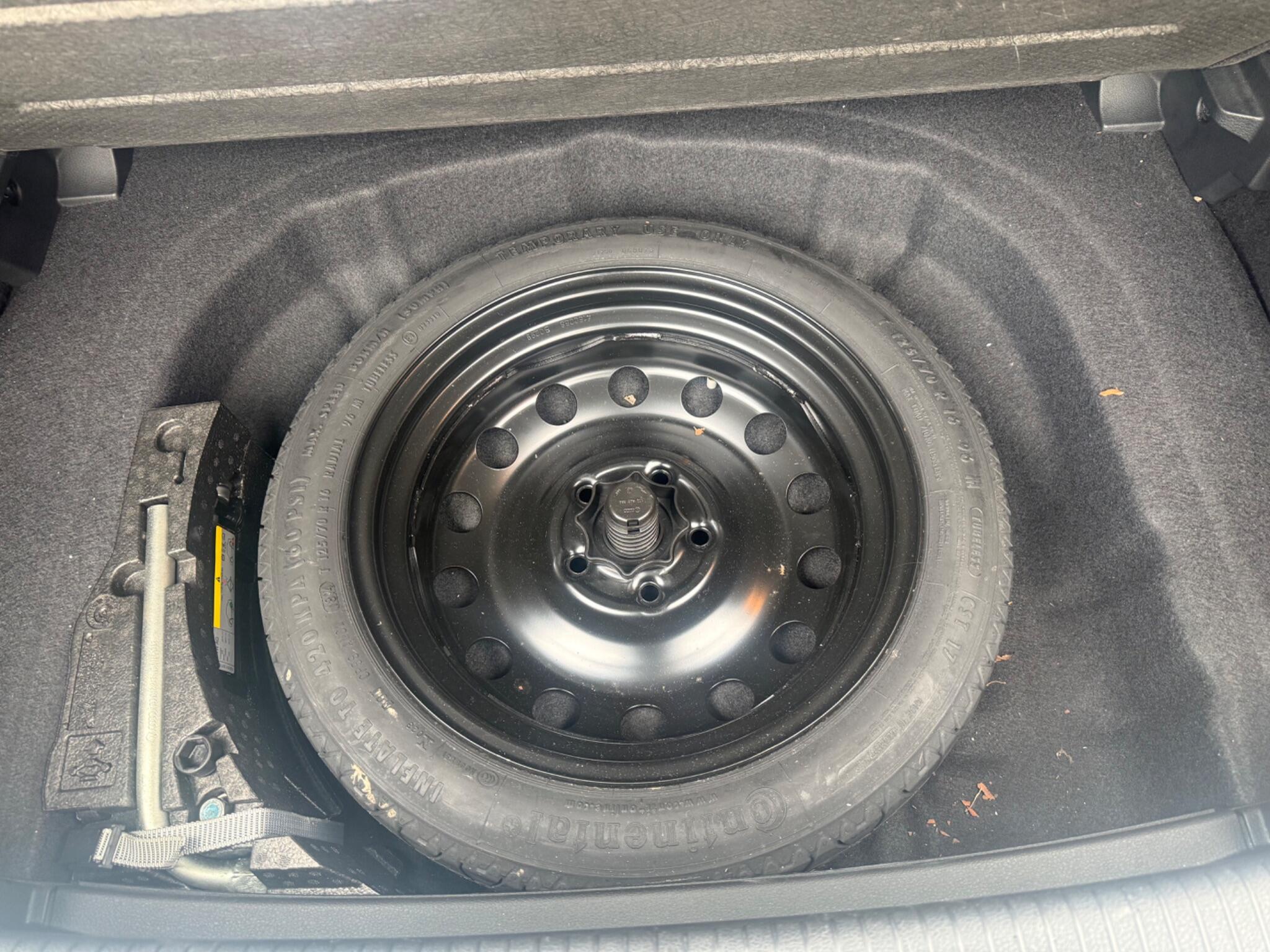 Volkswagen Golf - Image 18