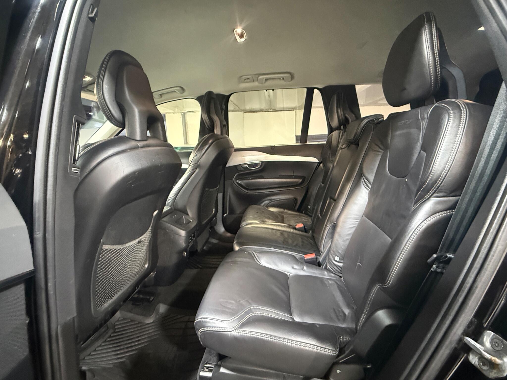 Volvo XC90 - Image 13