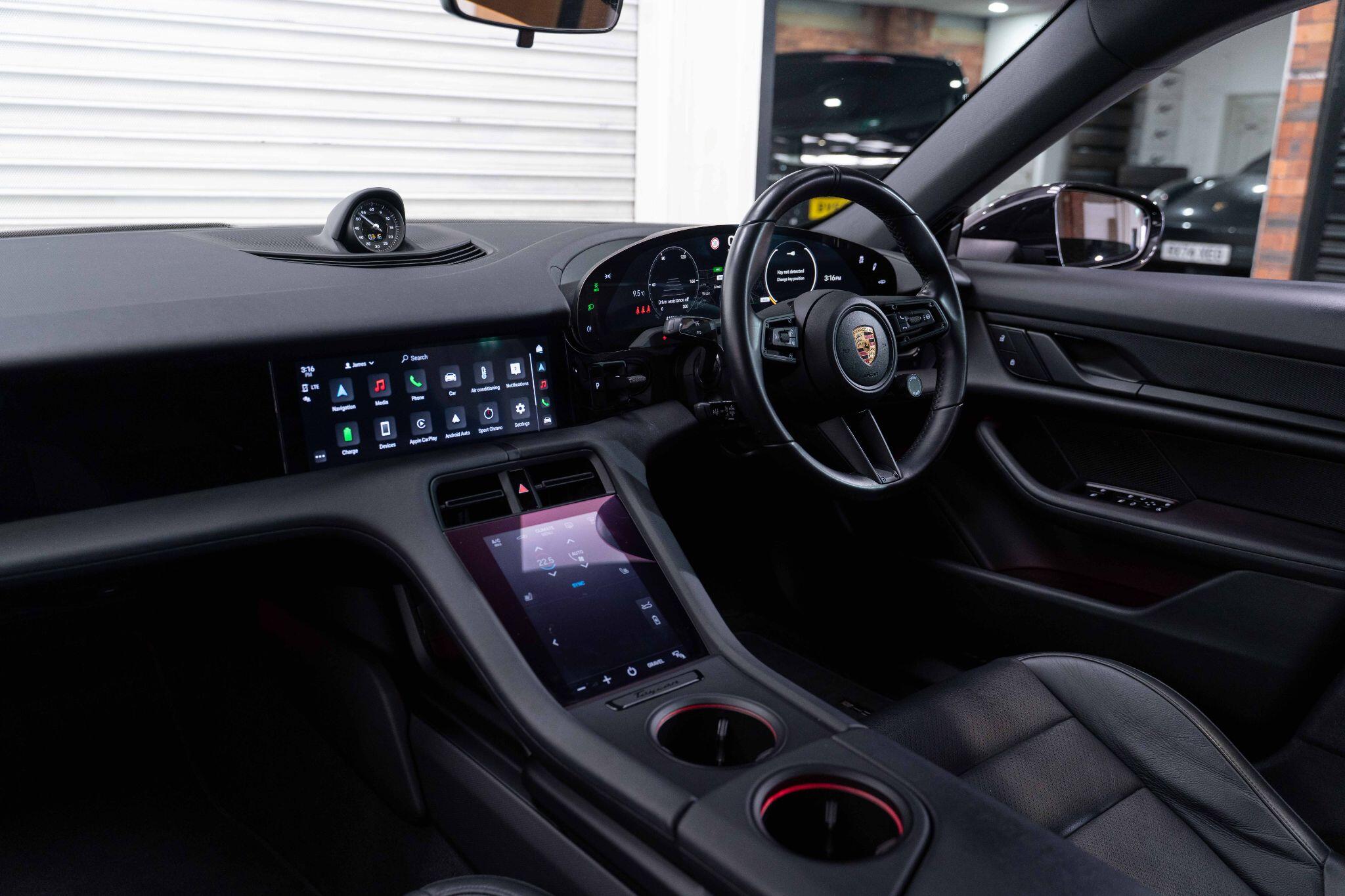 Porsche Taycan - Image 33