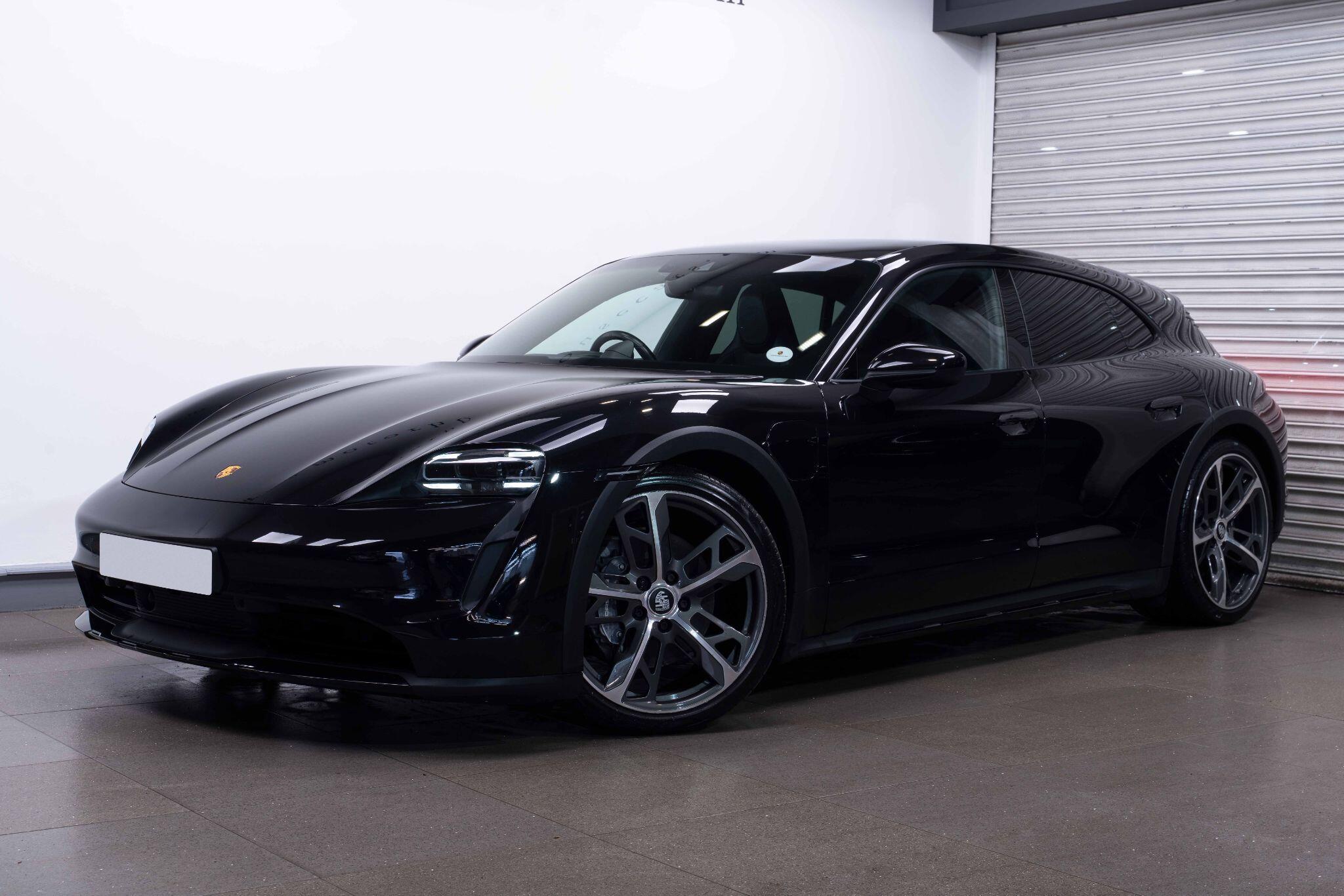 Porsche Taycan - Image 41