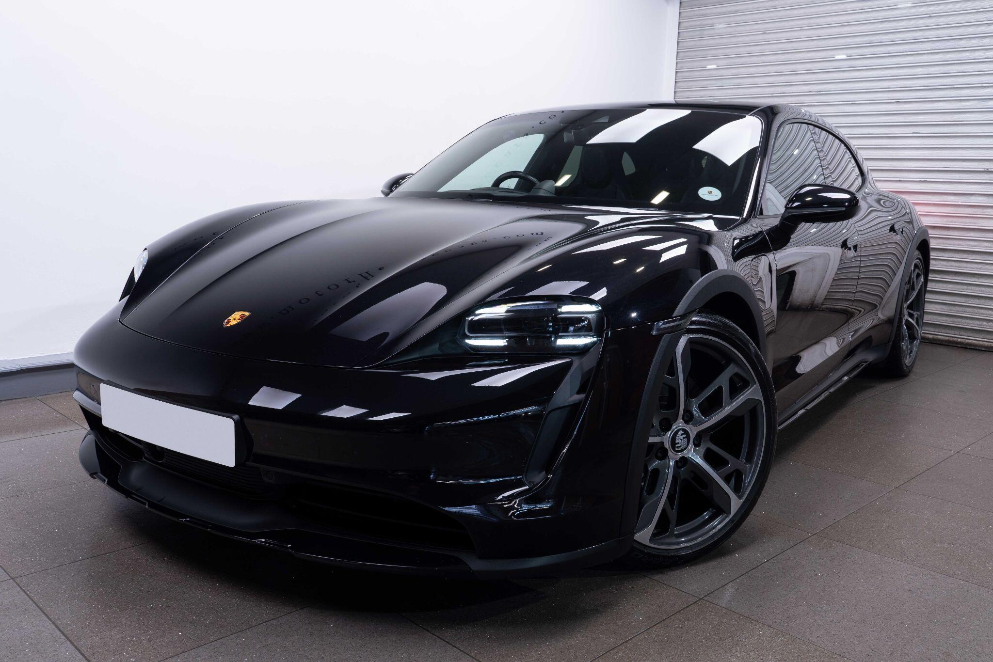 Porsche Taycan - Image 42