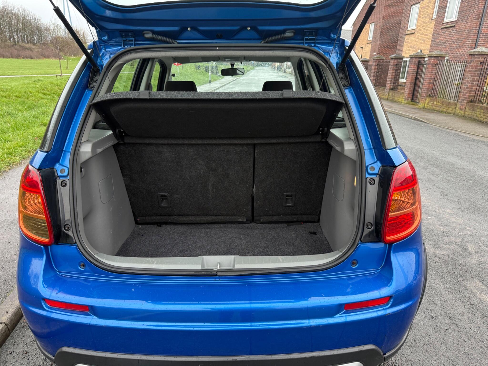 Suzuki SX4 - Image 10