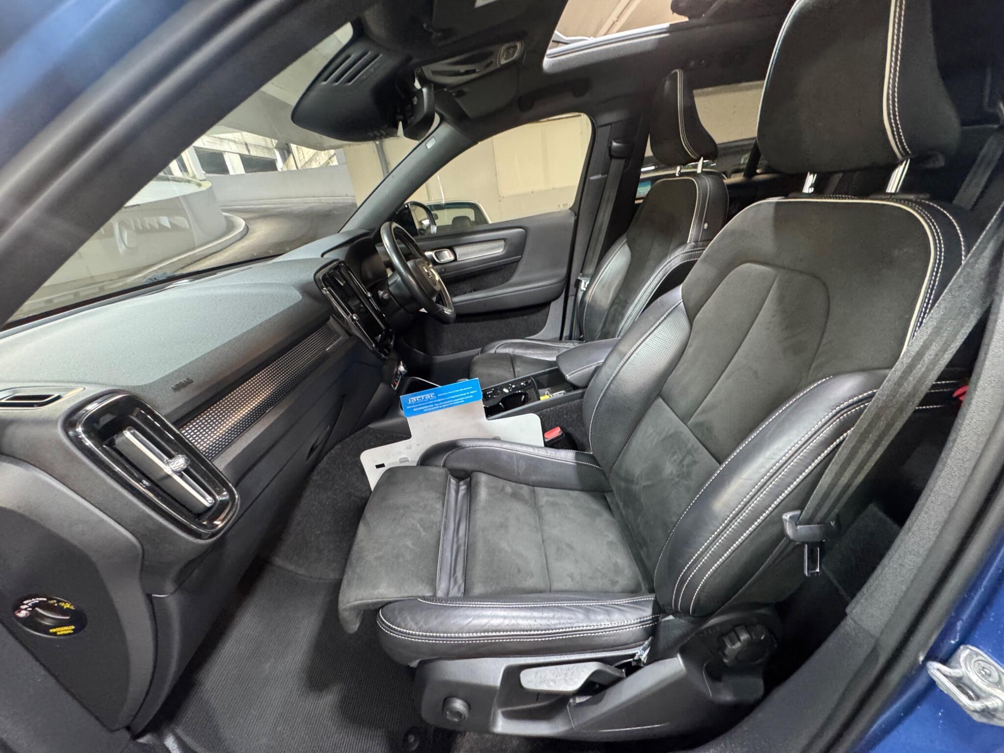 Volvo XC40 - Image 10