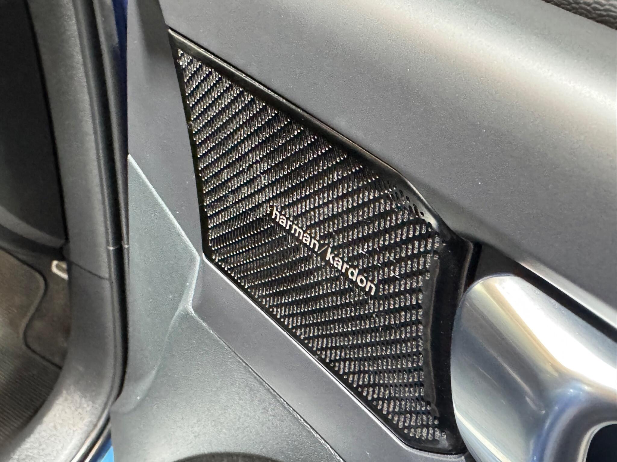 Volvo XC40 - Image 15