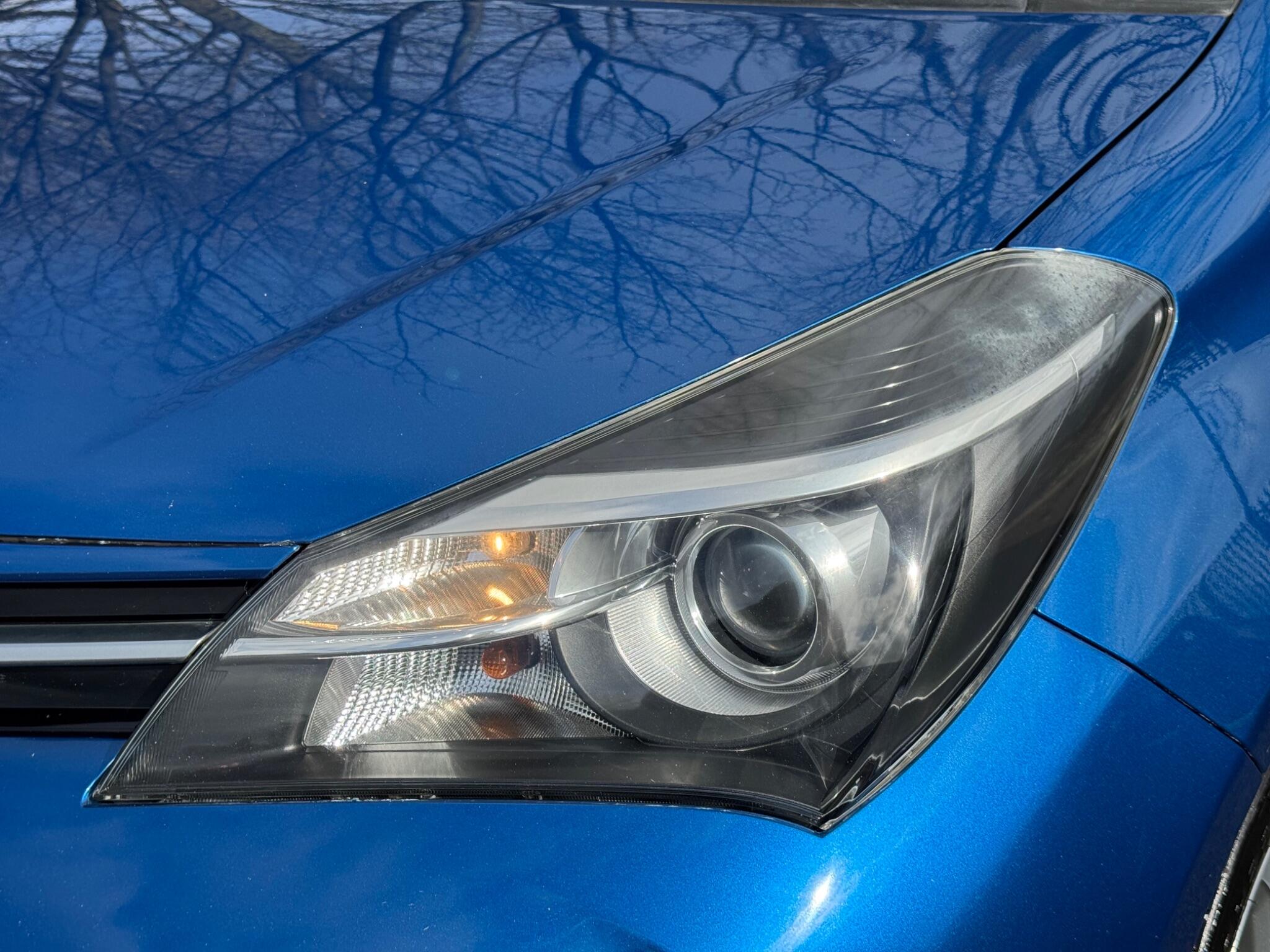 Toyota Yaris - Image 5